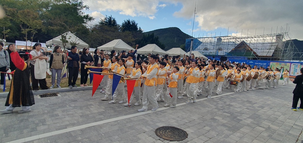 풍호초, 대취타 퍼레이드로 지역 축제의 주인공되다  - 관련이미지2