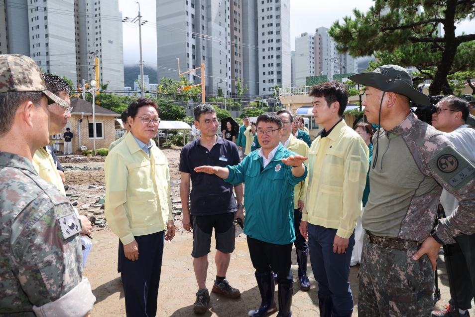 권순기 경남교육감, 교육부와 수해 피해 학교 합동점검…복구 지원 속도 낸다 - 관련이미지2