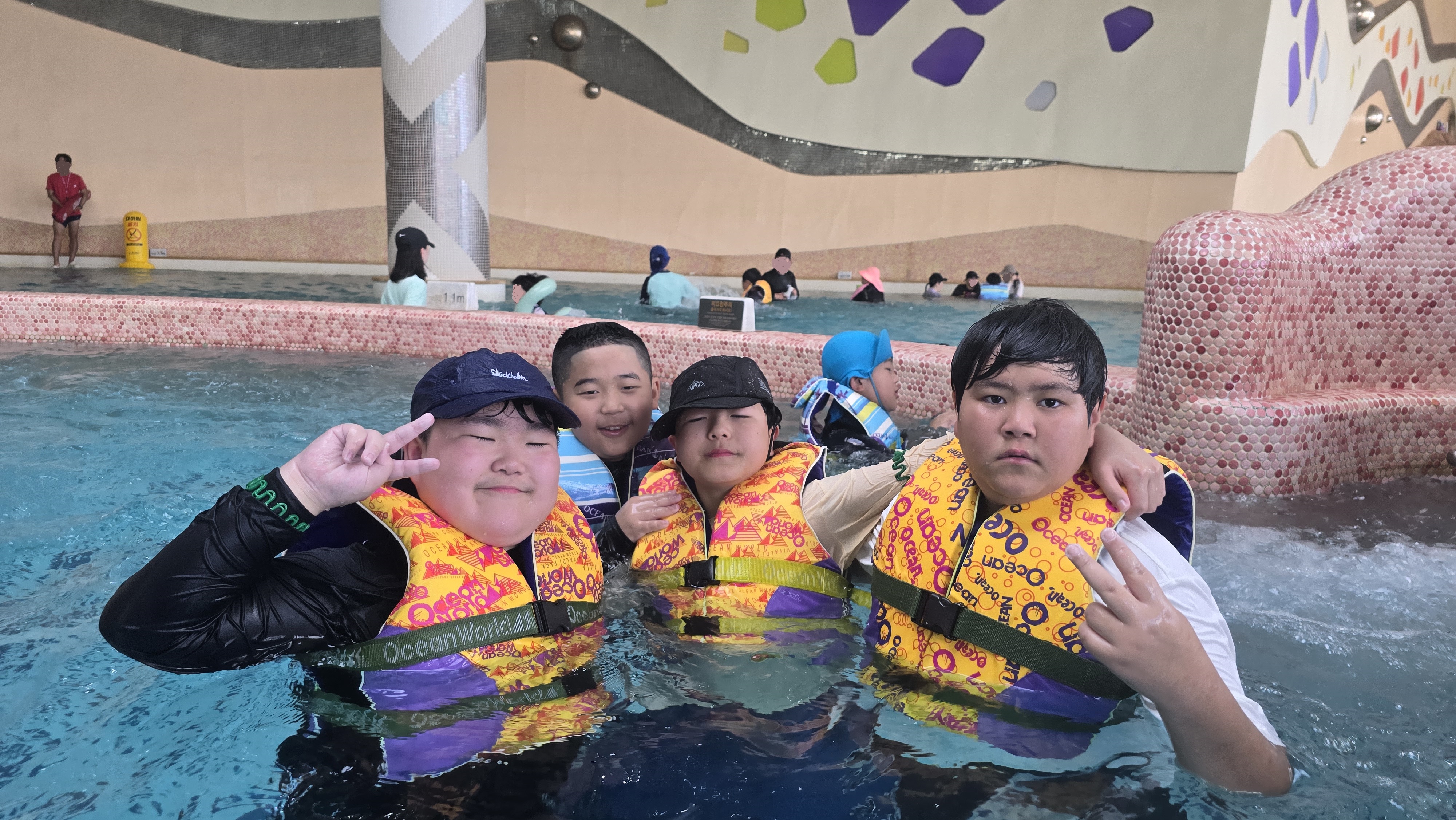 사등초등학교, 거제 소노캄 워터파크에서 현장체험학습 실시 - 관련이미지2