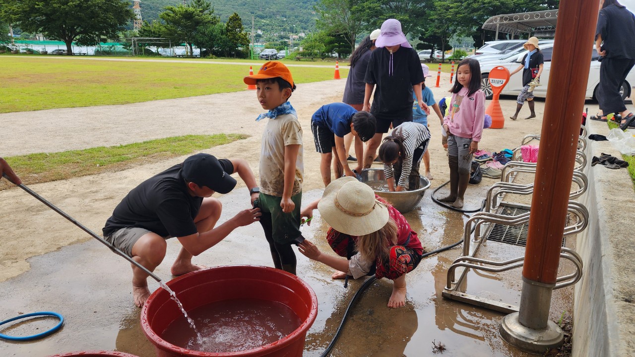 “학교에 직접 갑니다!” 양산교육지원청, ‘양산 행복학교 현장 밀착 지원 프로그램’으로 학교의 실질적 변화 이끌어 - 관련이미지2