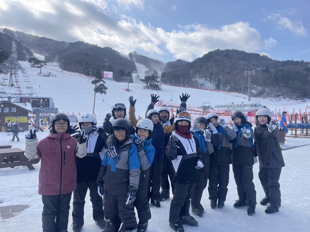 악양초, 스키 체험학습으로 체력과 도전 정신 길러! - 관련이미지3