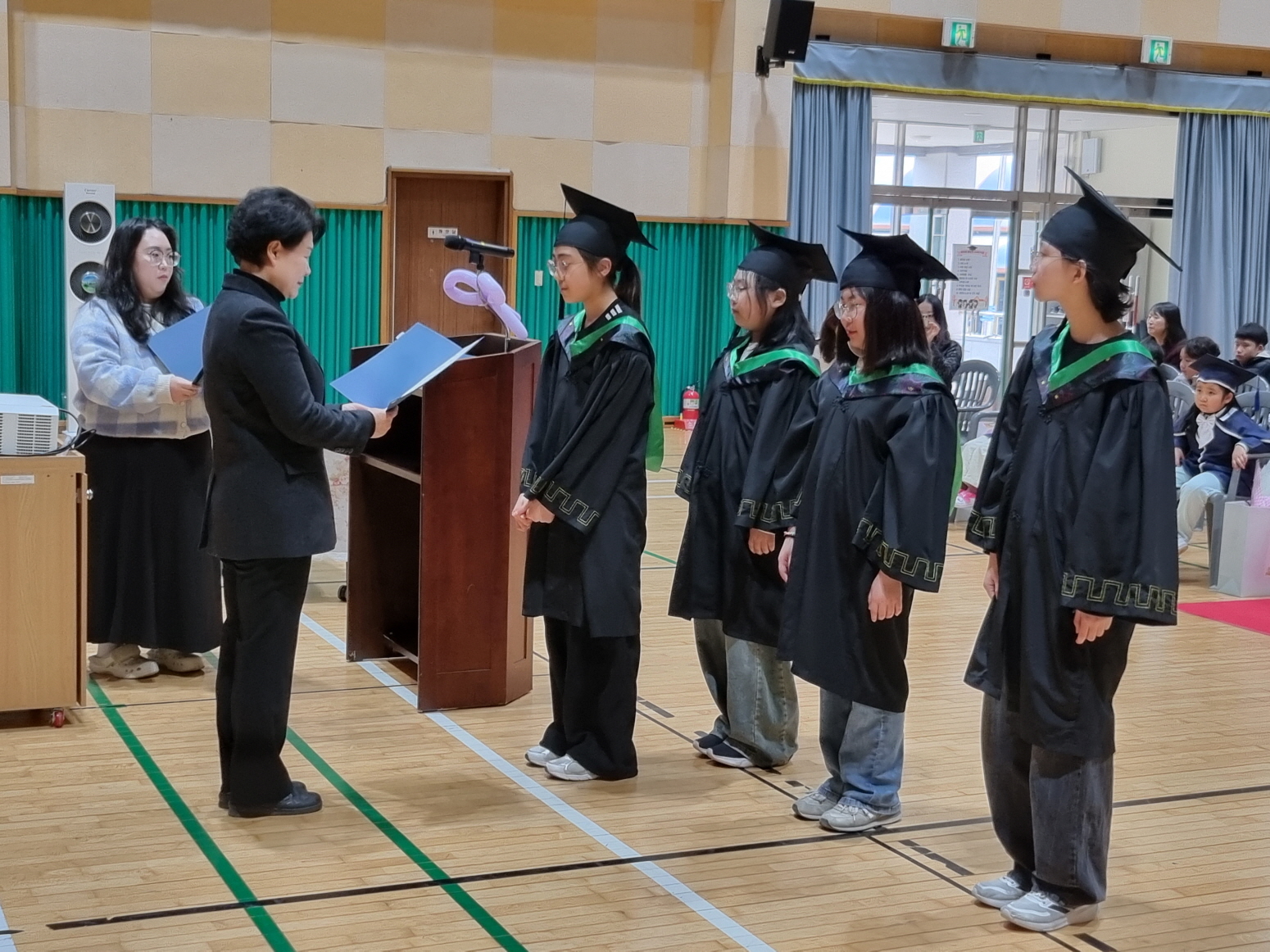 고전초, 제94회 졸업장 수여식! 더 큰 배움을 향한 발걸음 - 관련이미지3