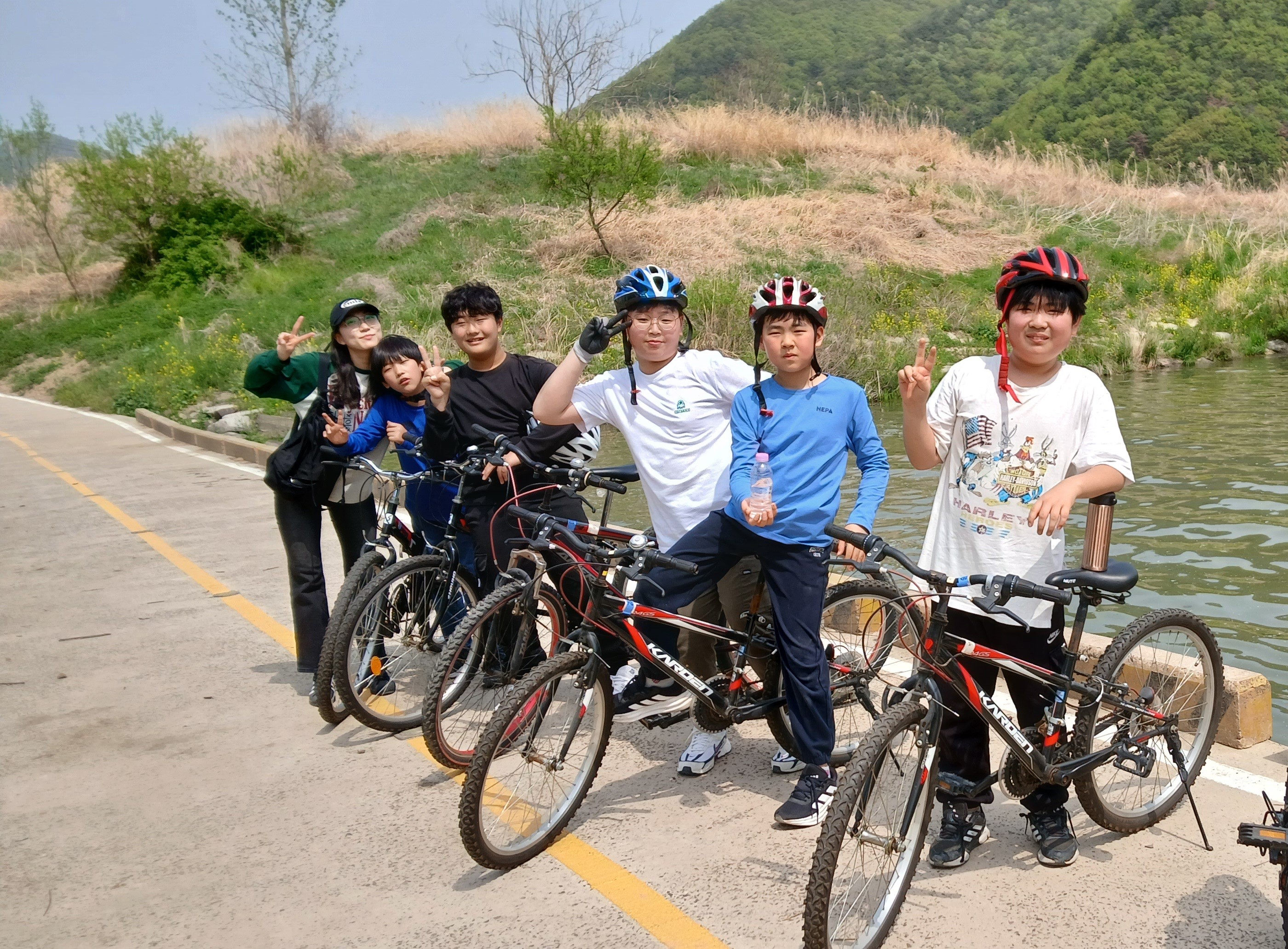 길곡초등학교, 전교생 참여 ‘자전거 하이킹’ 실시 - 관련이미지2