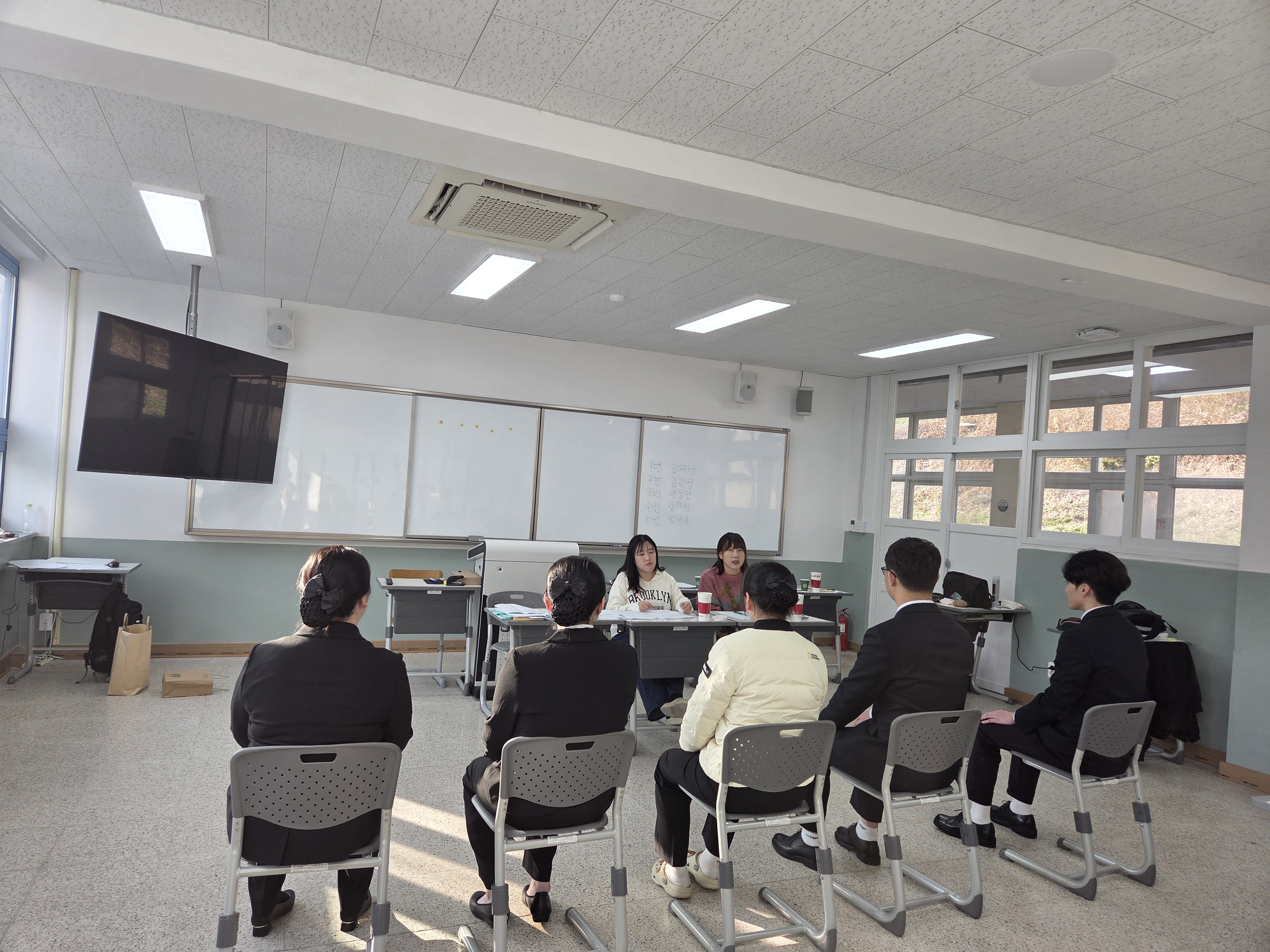 경남자영고, 2025년 경상남도 지방직 공무원 도내 직업계고 최다합격 쾌거를 거두다! - 관련이미지3