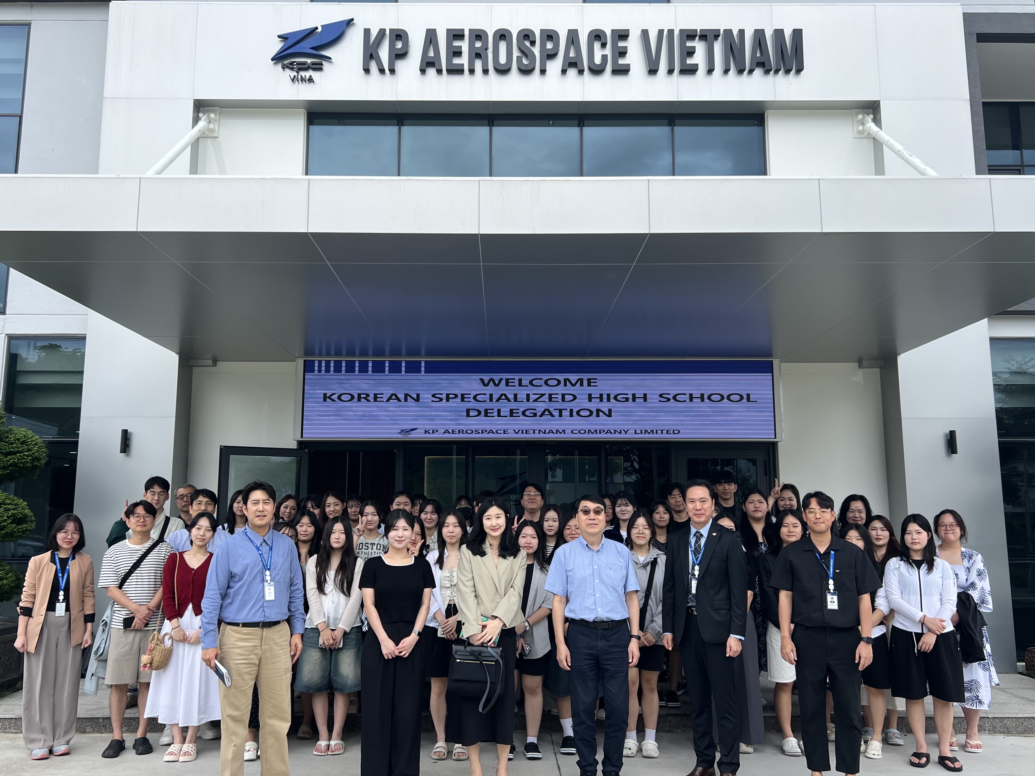 경남정보고, 베트남 다낭에서 글로벌 시장 조사 실시 - 관련이미지1