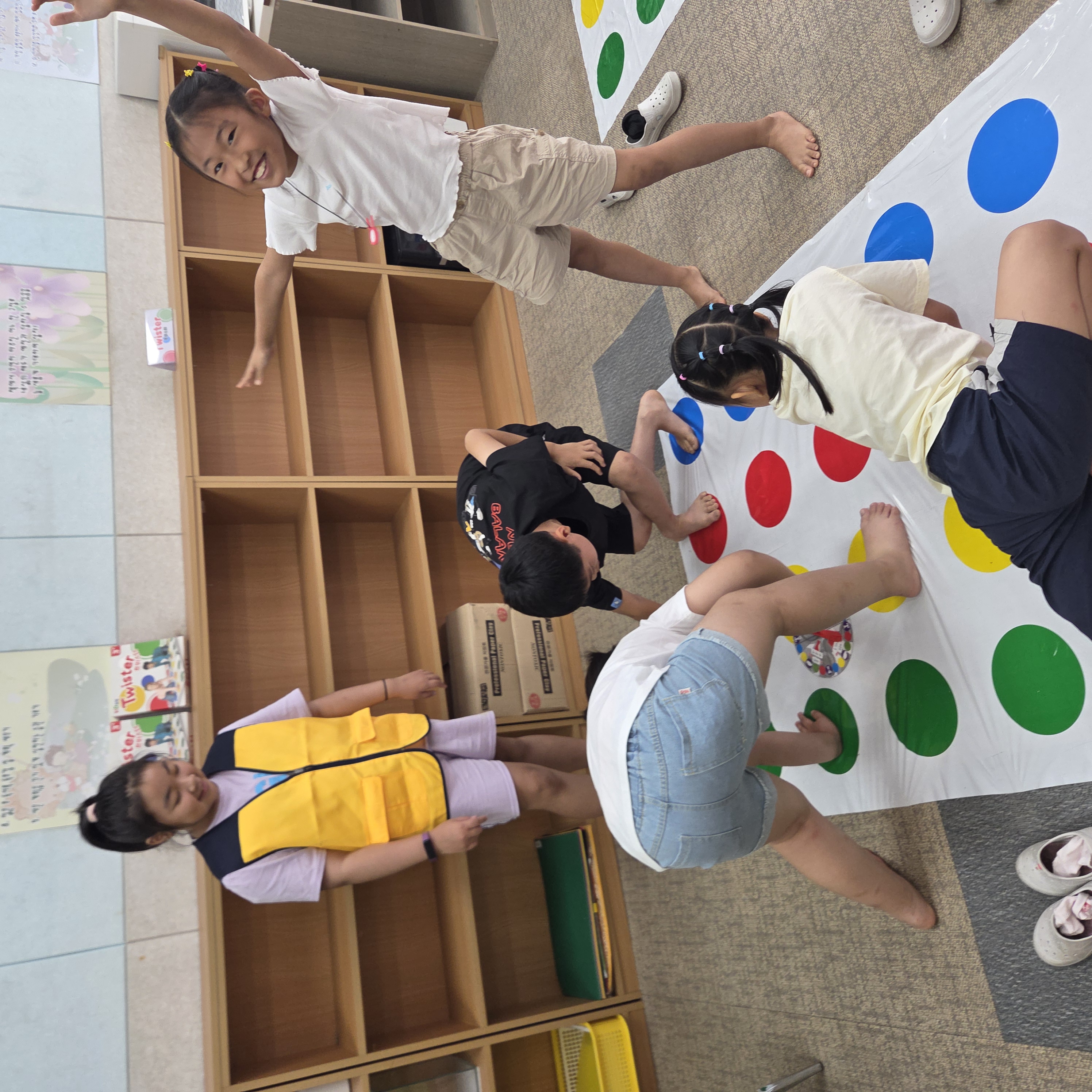 묵계초,79(친구)야 놀자! 보드게임 카페 열어 - 관련이미지3