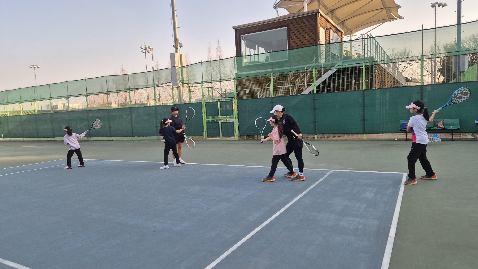 예곡초 소프트테니스부, 실업팀과 함께하는 동계전지훈련을 통해 기량 향상 - 관련이미지2