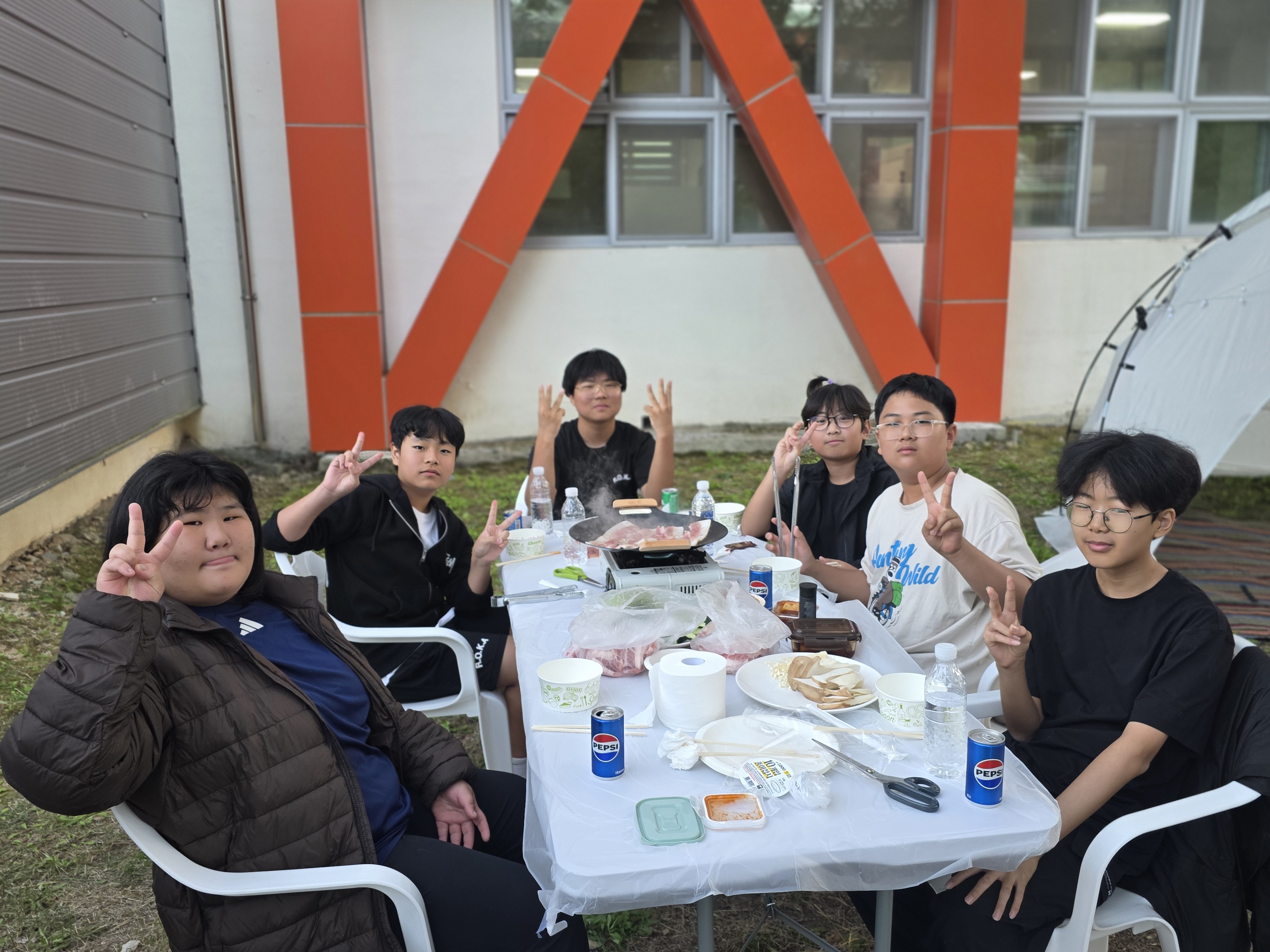[무안중학교] 깊어가는 가을 속 ‘사제동행 어울림 캠프’  - 관련이미지2