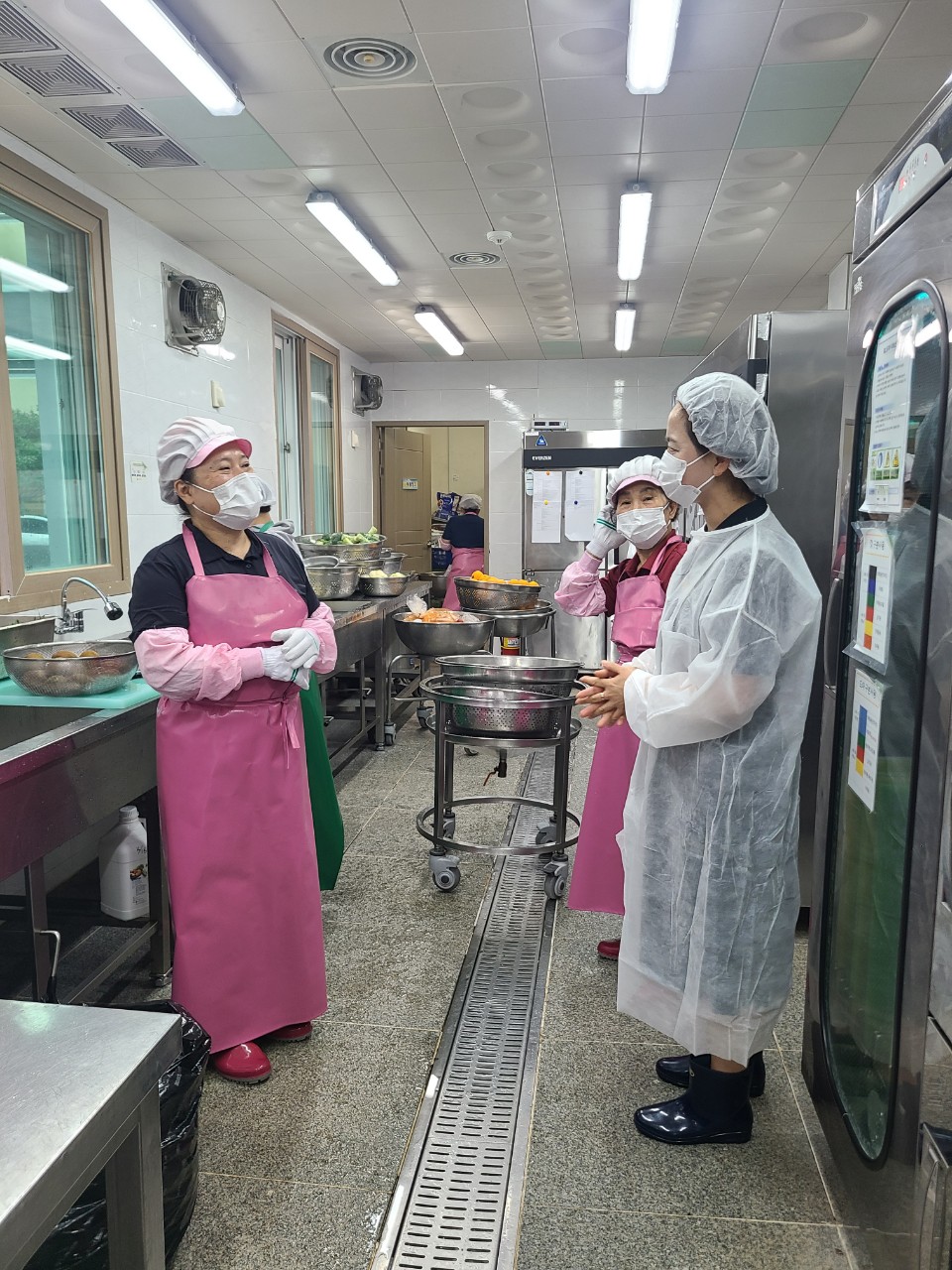 고성교육지원청, 여름철 학교급식 식중독 예방관리 현장 점검 - 관련이미지3