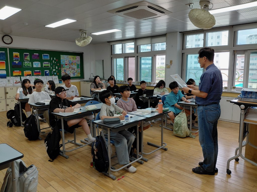 거창교육지원청, 마음을 잇는 편지 한 장, 따뜻한 우리 반을 만들다 - 관련이미지2