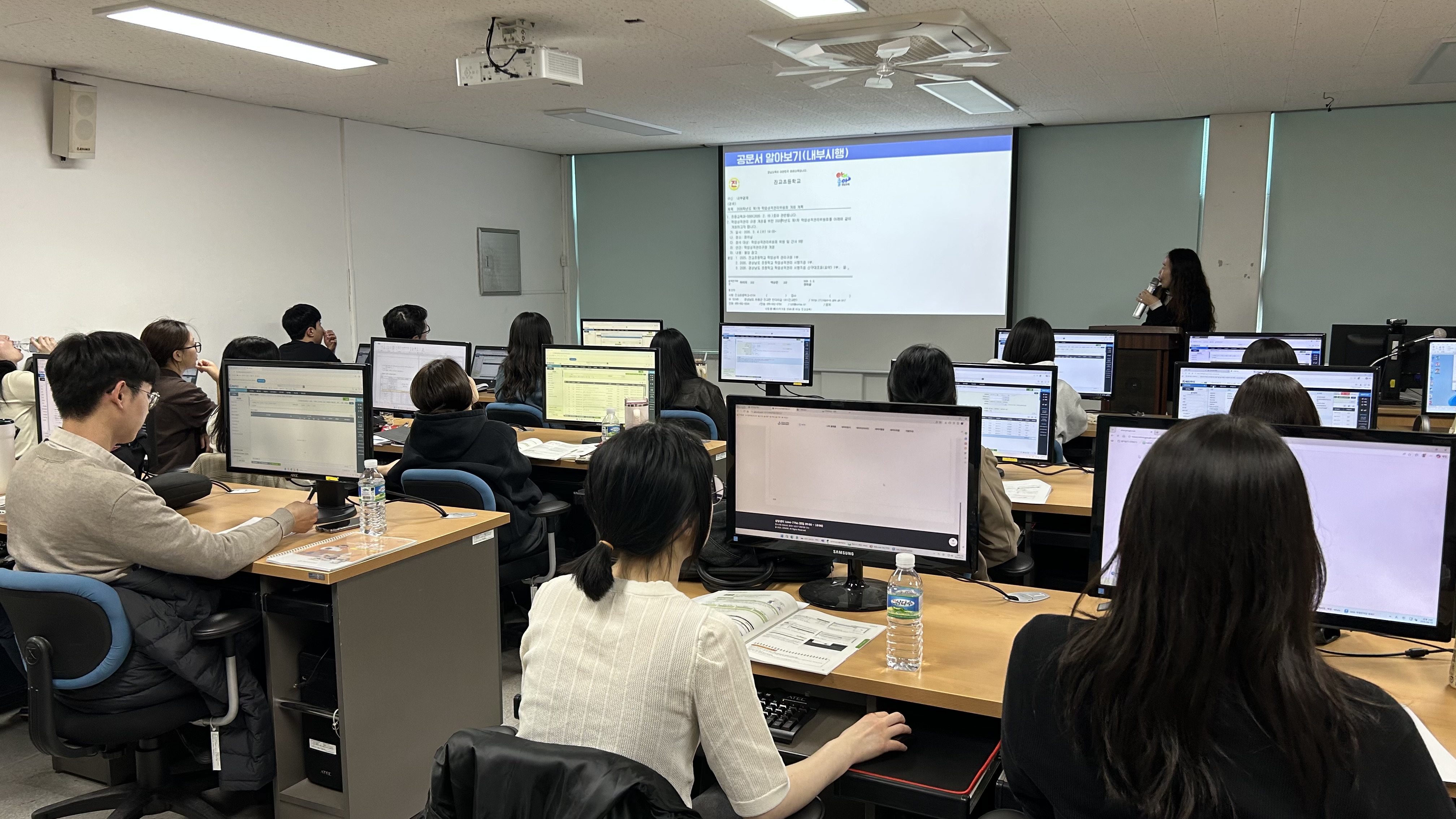 거창교육지원청, "기본부터 다지는 첫걸음" 신규 교원 업무역량 강화 연수 개최 - 관련이미지3