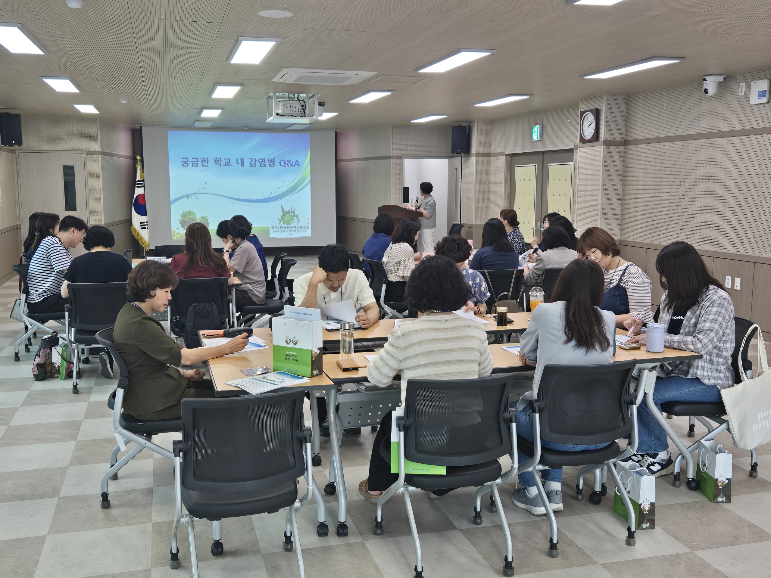 의령교육지원청, 학교 감염병 위기대응 모의훈련 실시  - 관련이미지2