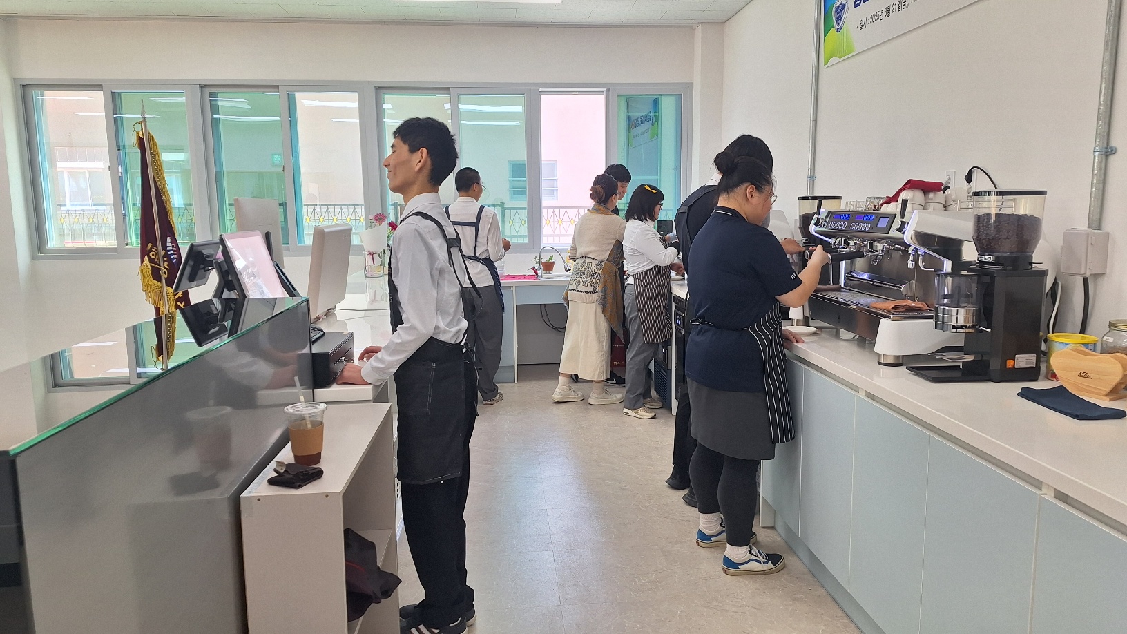 통합형 직업교육 거점학교, 현대식 시설로 탈바꿈 - 관련이미지3
