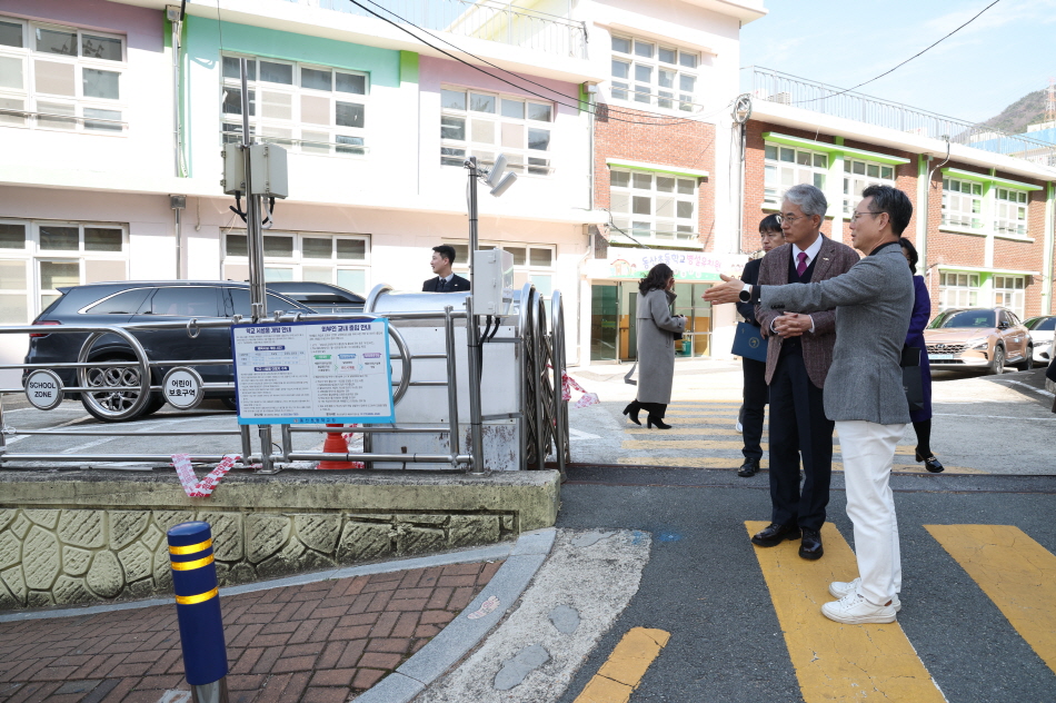경남교육청 “아이들 안전, 현장에서 답 찾겠다” - 관련이미지2