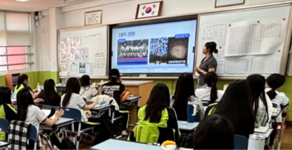 진해세화여고, 선배와의 만남과 홈커밍데이로 꿈을 향한 길을 묻다 - 관련이미지2