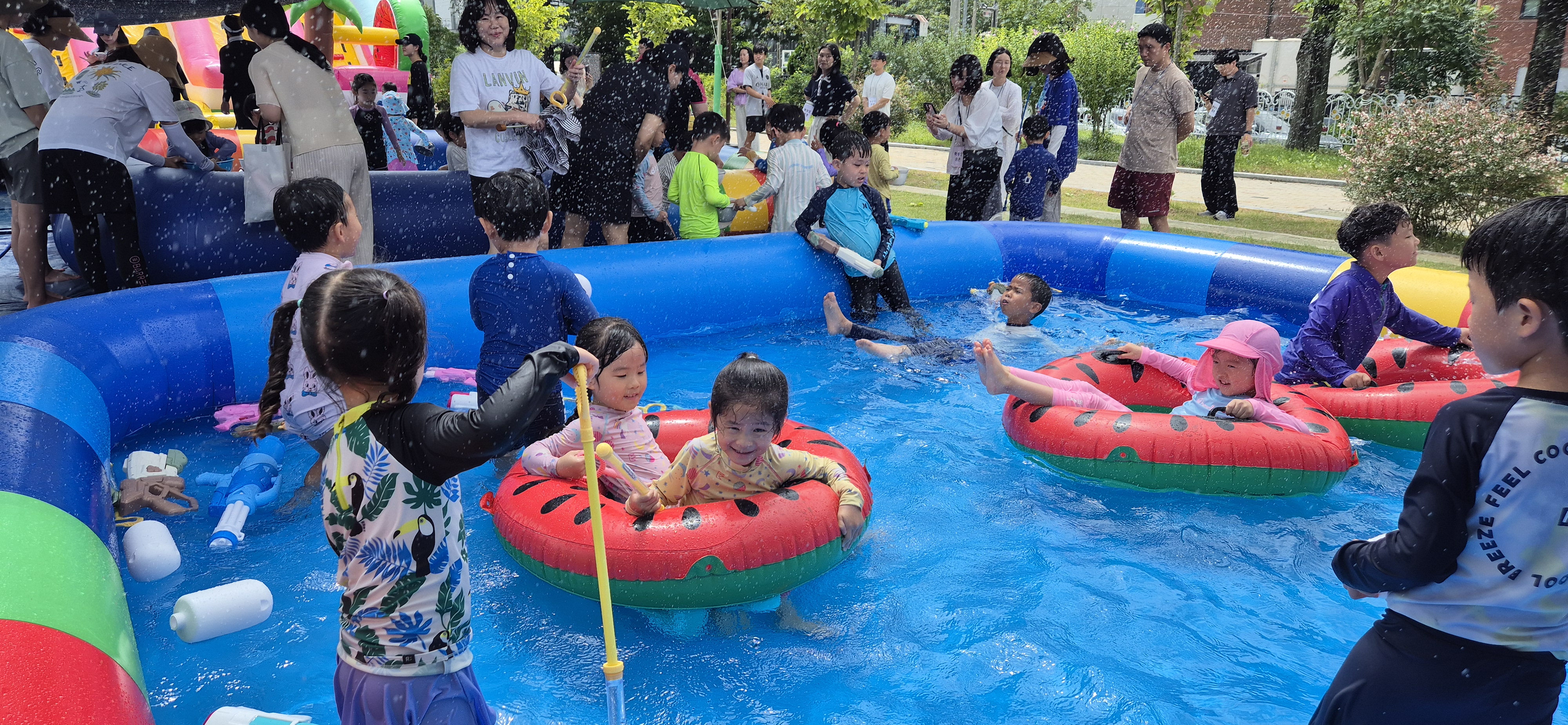 “진주누리유치원, 누리워터밤-DAY” 교육공동체와 함께 하는 시원한 여름 축제 - 관련이미지1