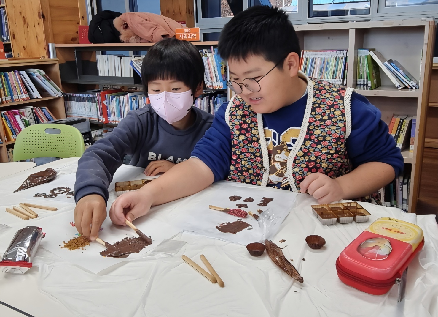 꿈을 키우는 특별한 하루! 가회초, 유·초 합동 찾아오는 진로체험학습 운영  - 관련이미지1