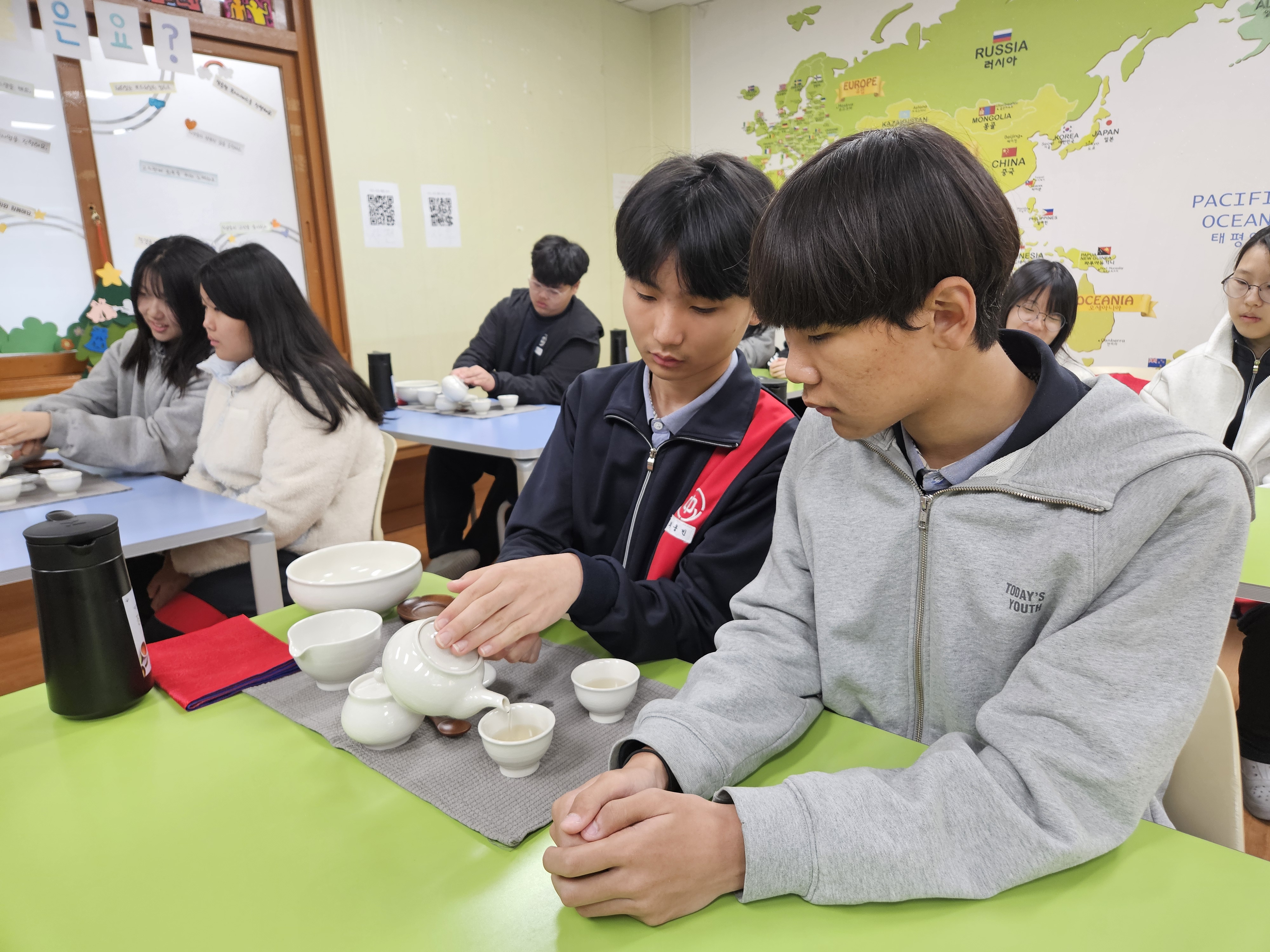  신어중, 김해전통예술로 학생정서회복 - 관련이미지2