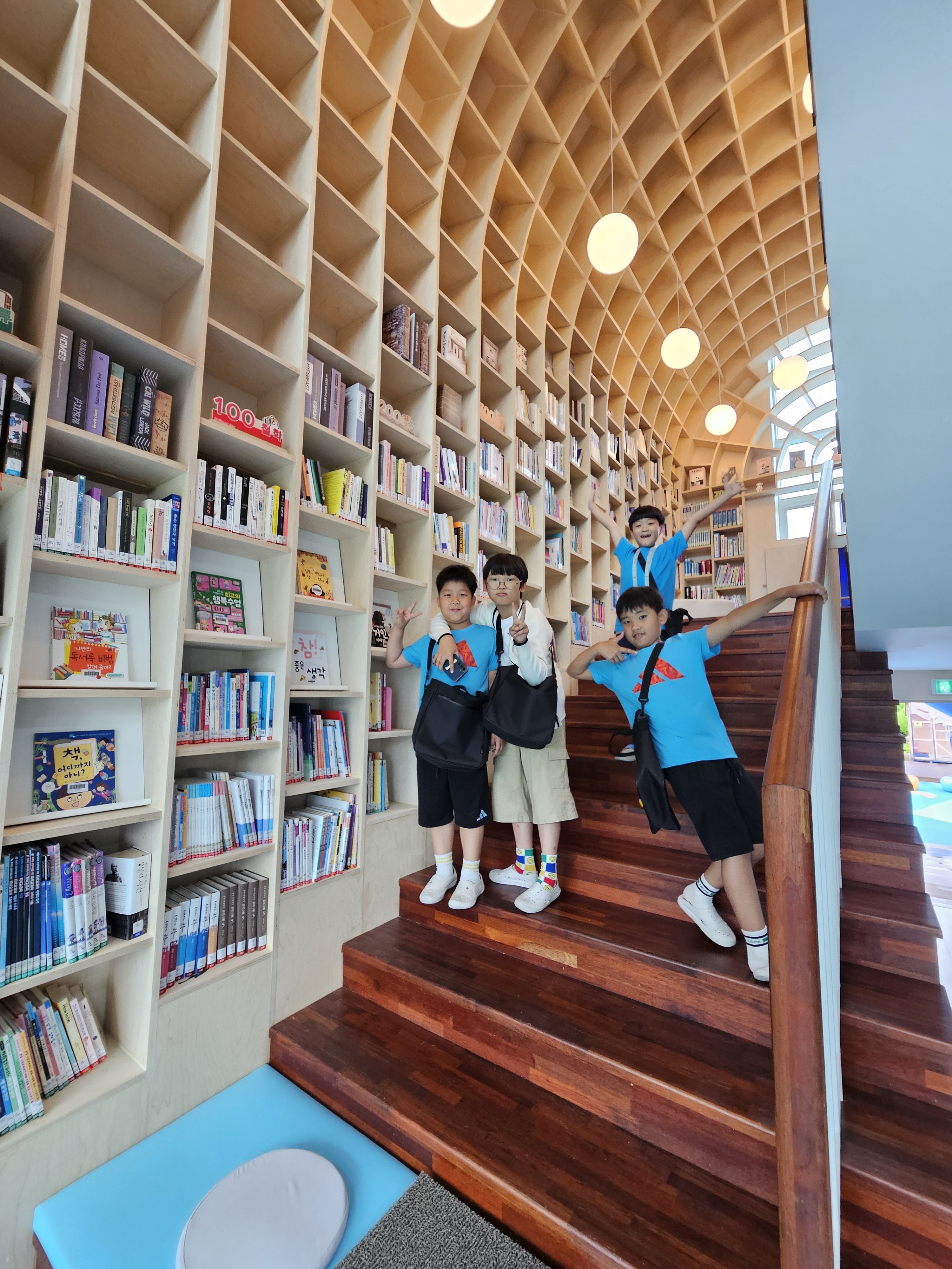 이방초등학교 '학교공간혁신 인사이트 투어' 실시 - 관련이미지2