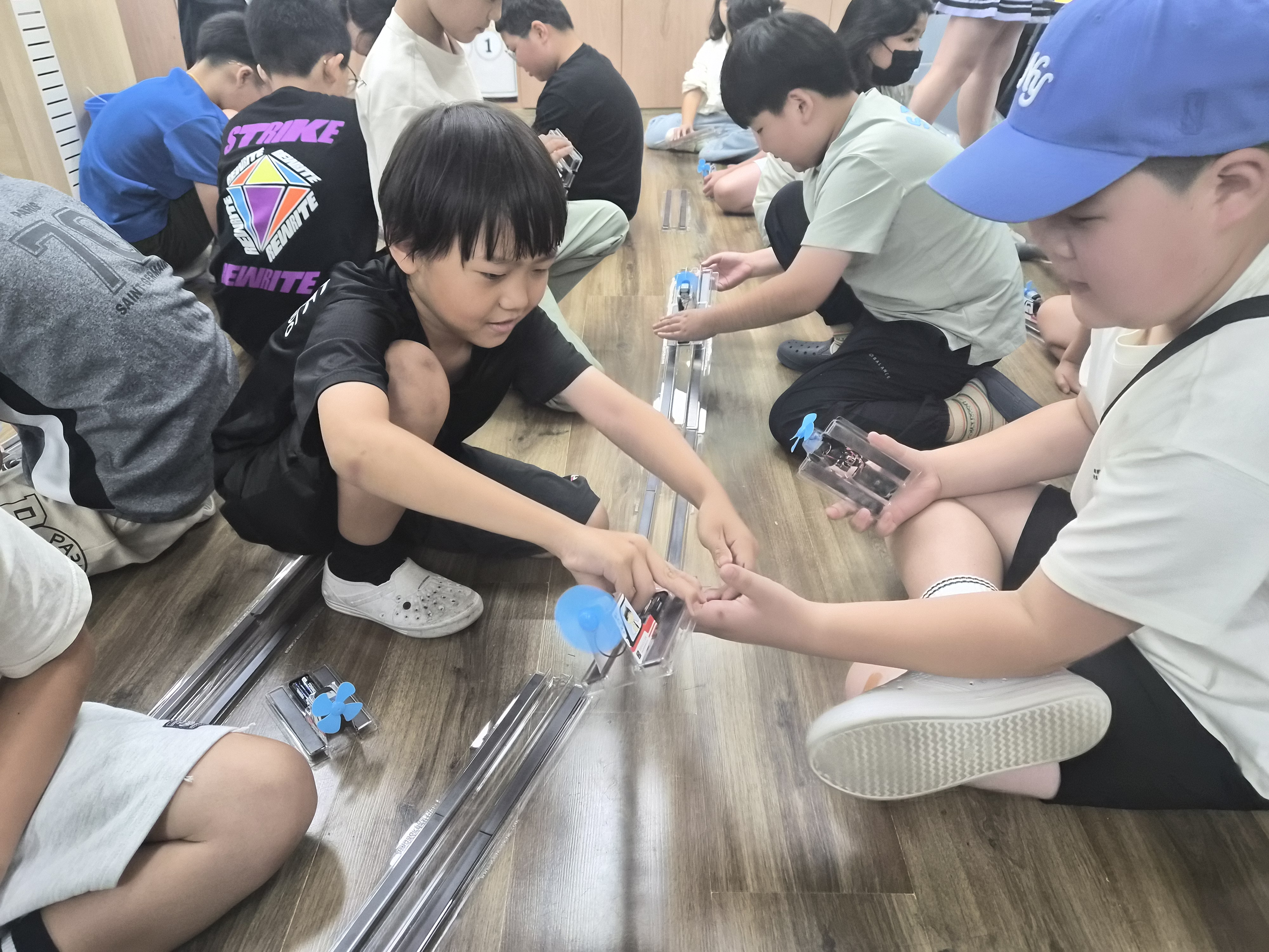 산청초, 한양대와 함께하는 농어촌 주니어 공학교실 운영 - 관련이미지1
