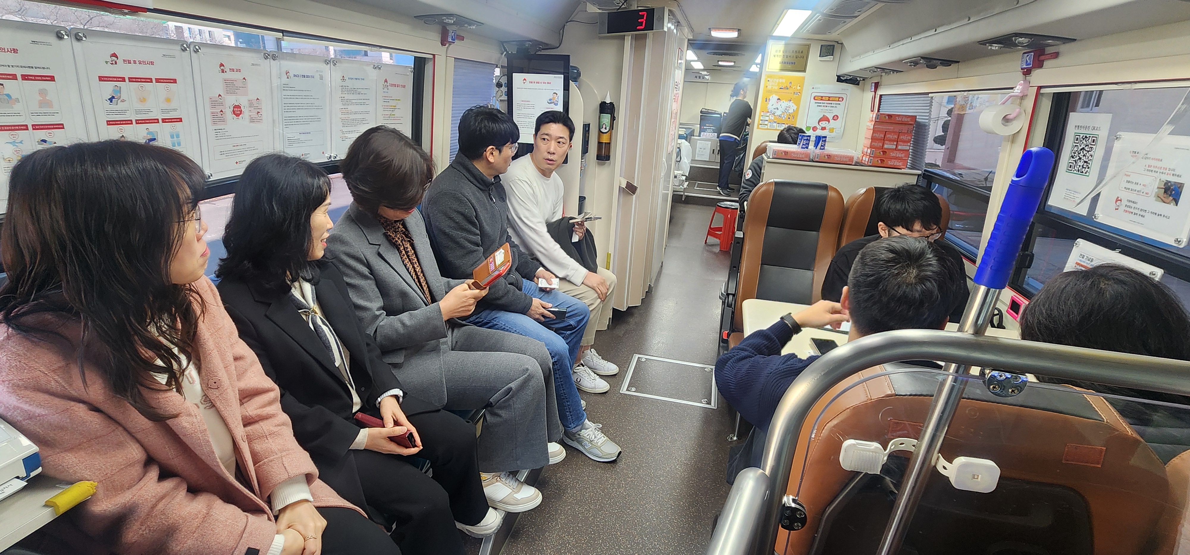 창원교육지원청, “사랑의 헌혈”로 생명나눔 실천 - 관련이미지2