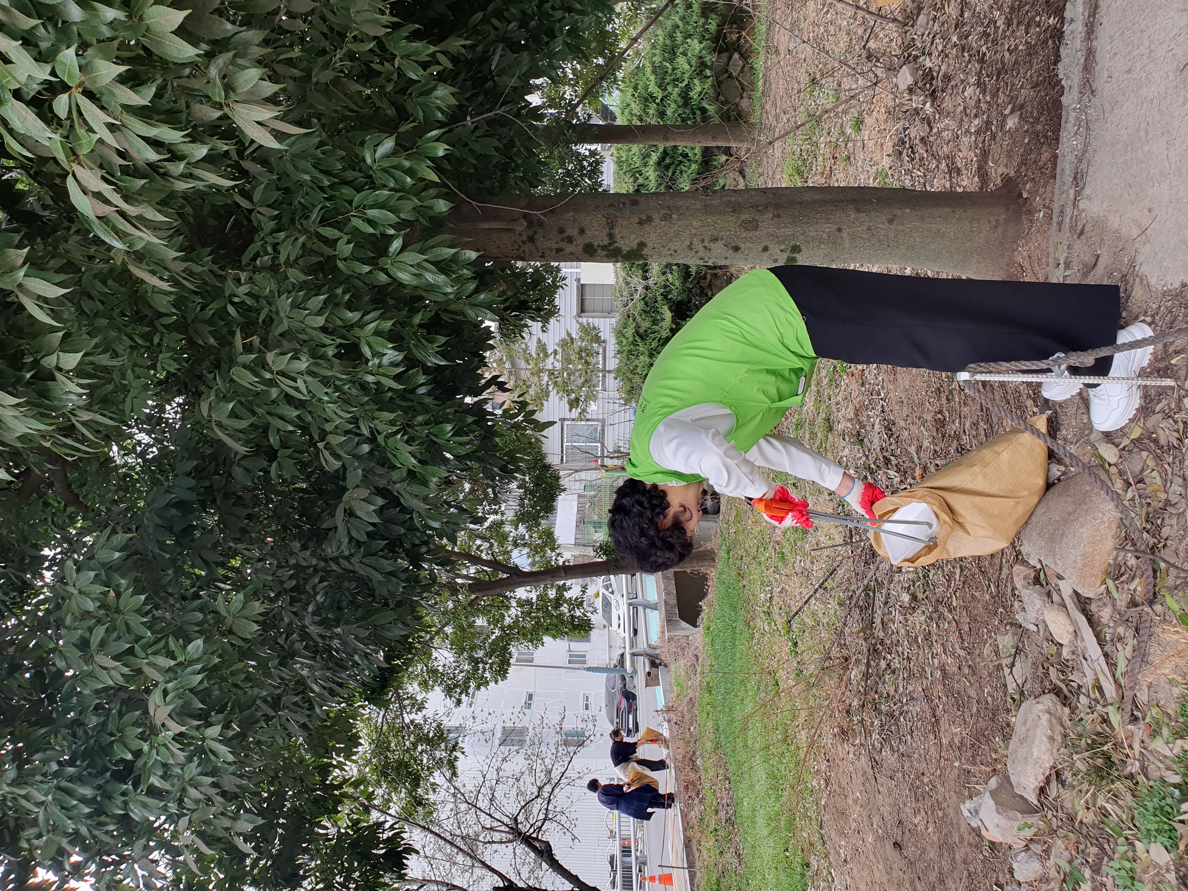 함양교육지원청, 2025. 깨끗한 환경, 청렴한 마음 환경정화 활동 실시 - 관련이미지2