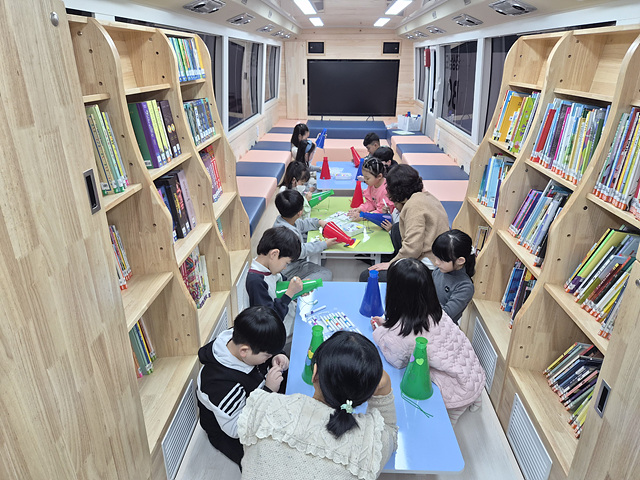남명도서관, 특별한 독서 공간에서 책이랑 놀자! - 관련이미지1