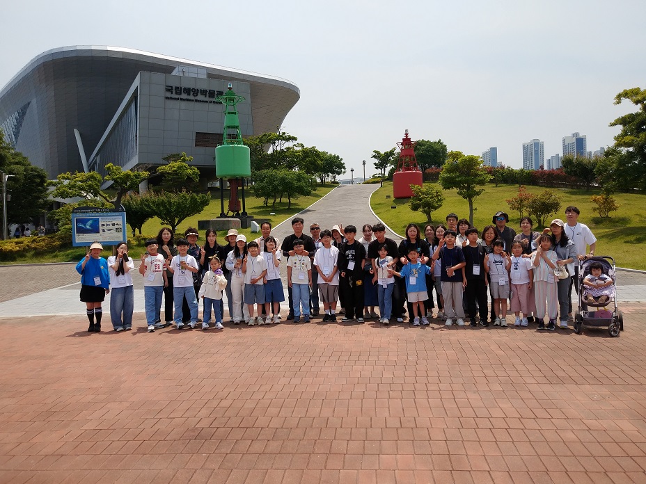 <병곡초> 부산항 축제 체험활동 - 관련이미지2