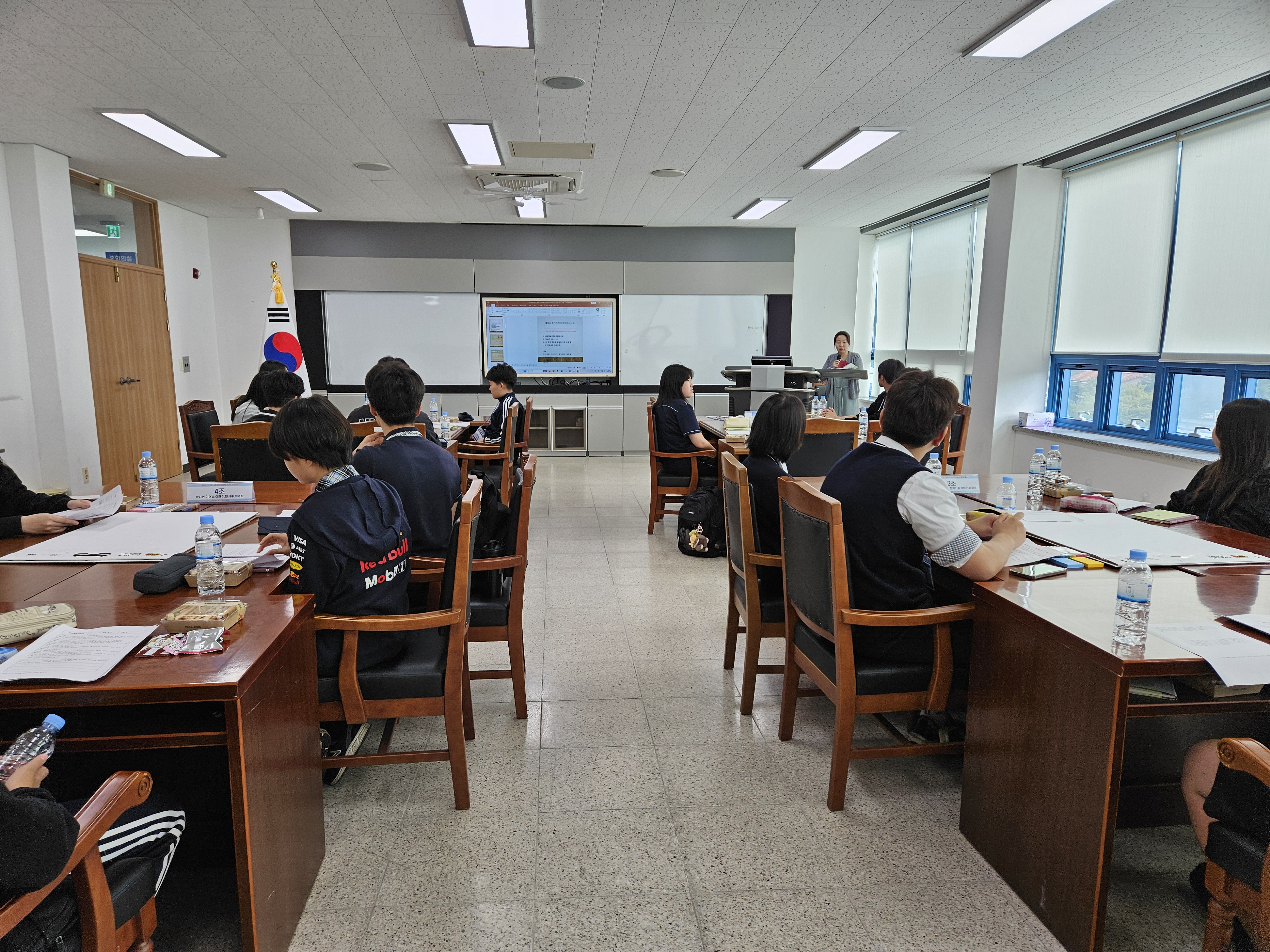 ‘함께 읽고 함께 자라는 비경쟁독서토론회’열어 - 관련이미지1