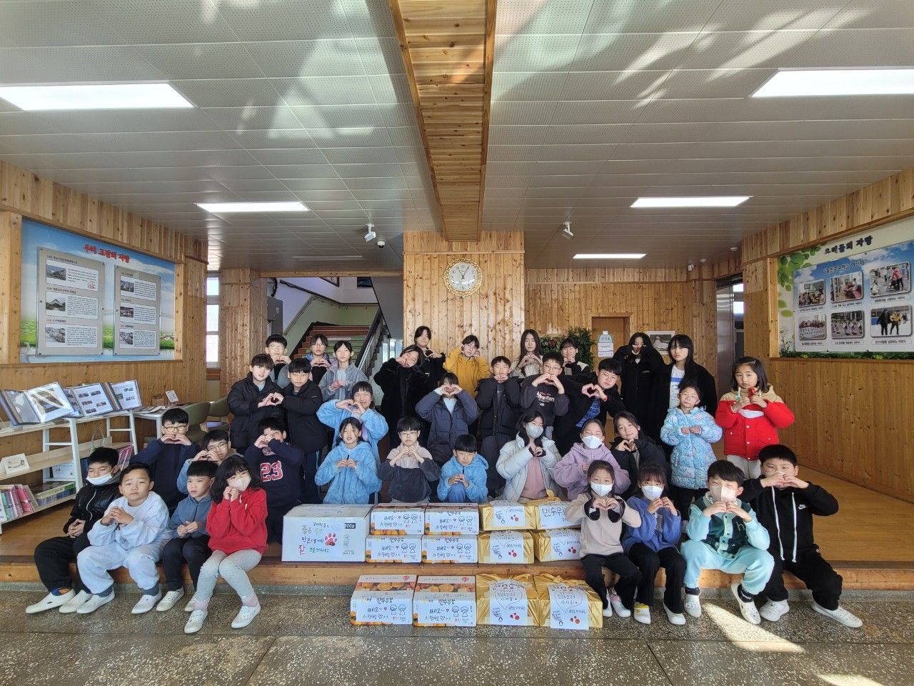 고성 율천초, 교육공동체와 함께 교육활동에서 기부까지 - 관련이미지1