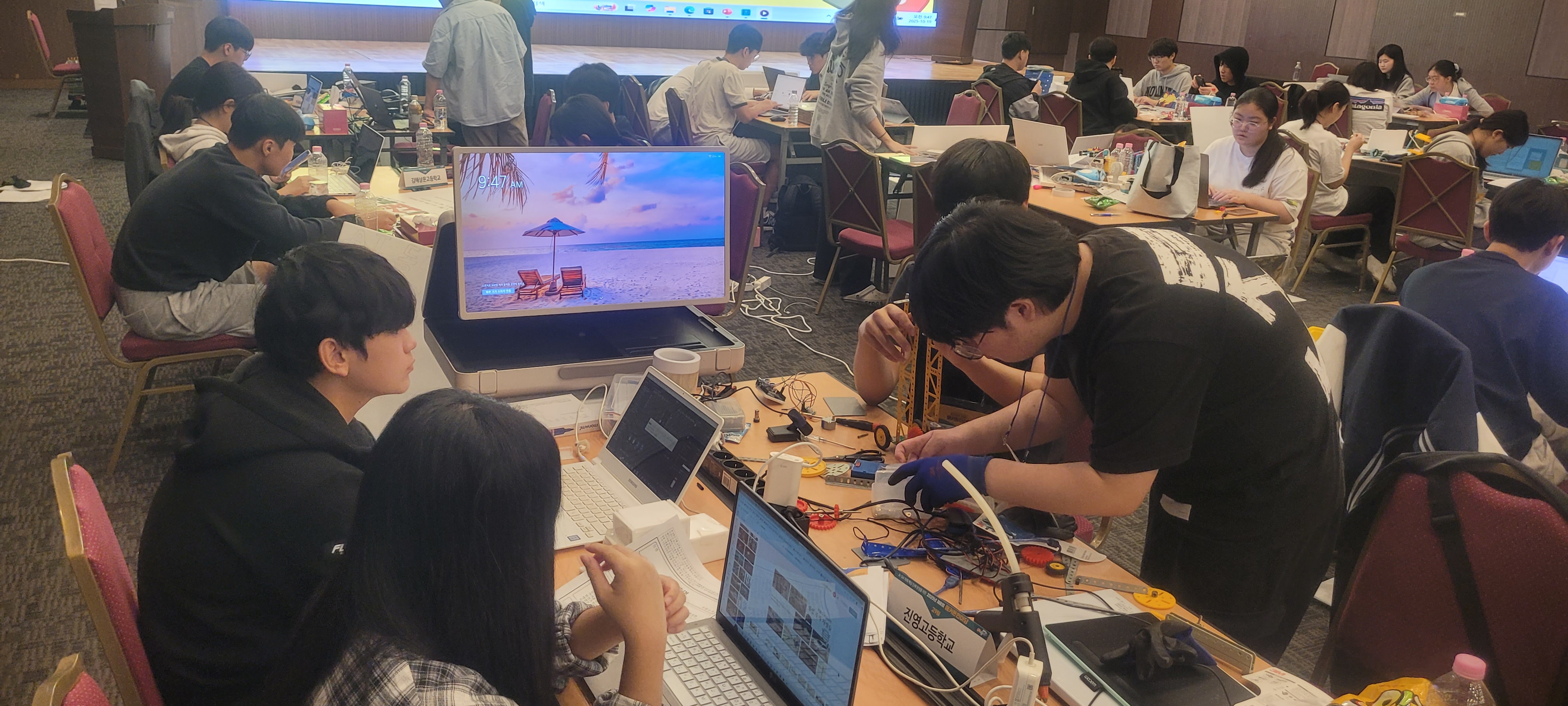 2025년 제8회 해커톤 한마당 개최 - 관련이미지2