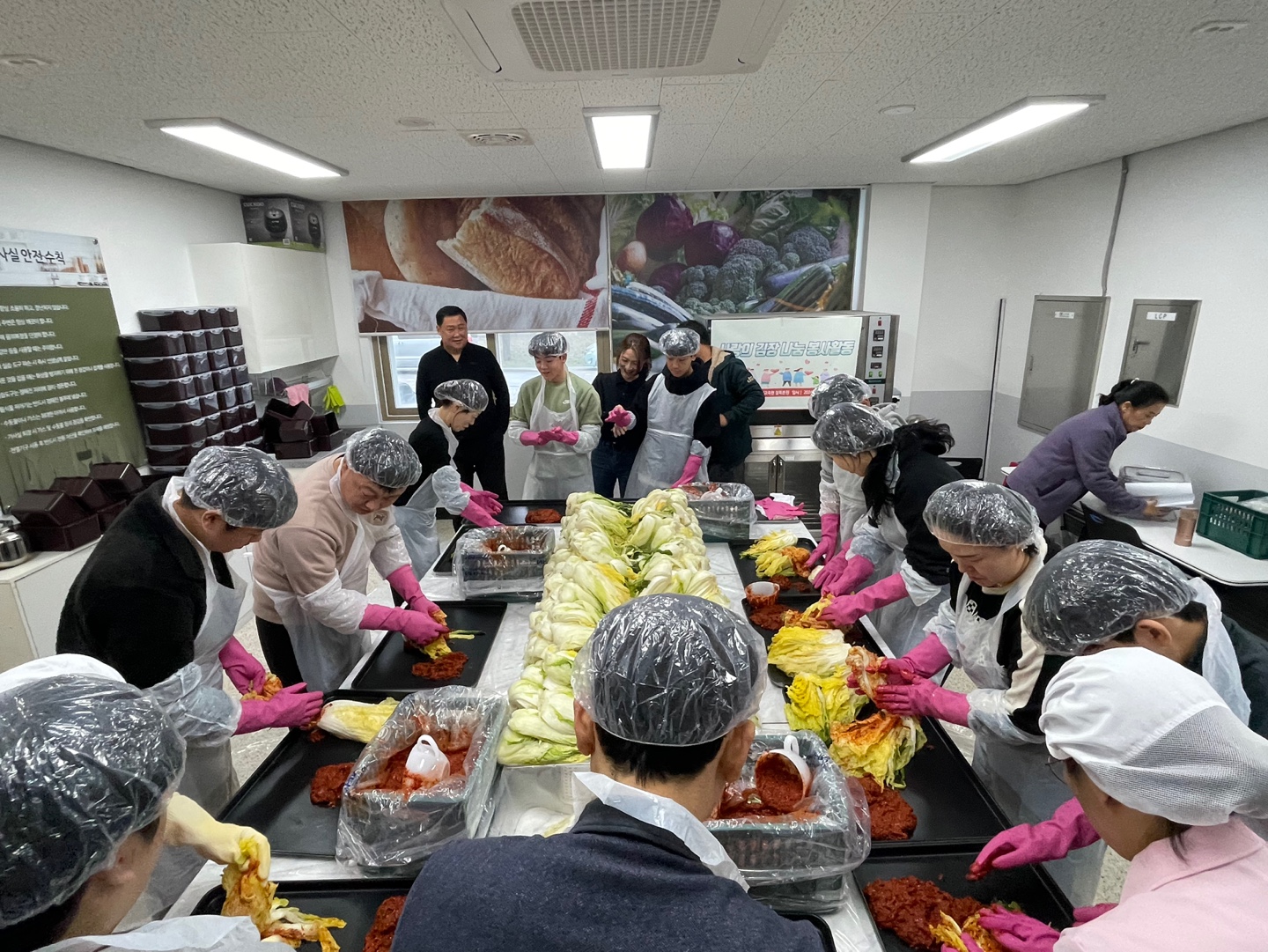 낙동강학생교육원 칠북분원, ‘가족과 함께하는 김장하기 체험 및 사랑의 김치나눔 봉사활동' - 관련이미지2