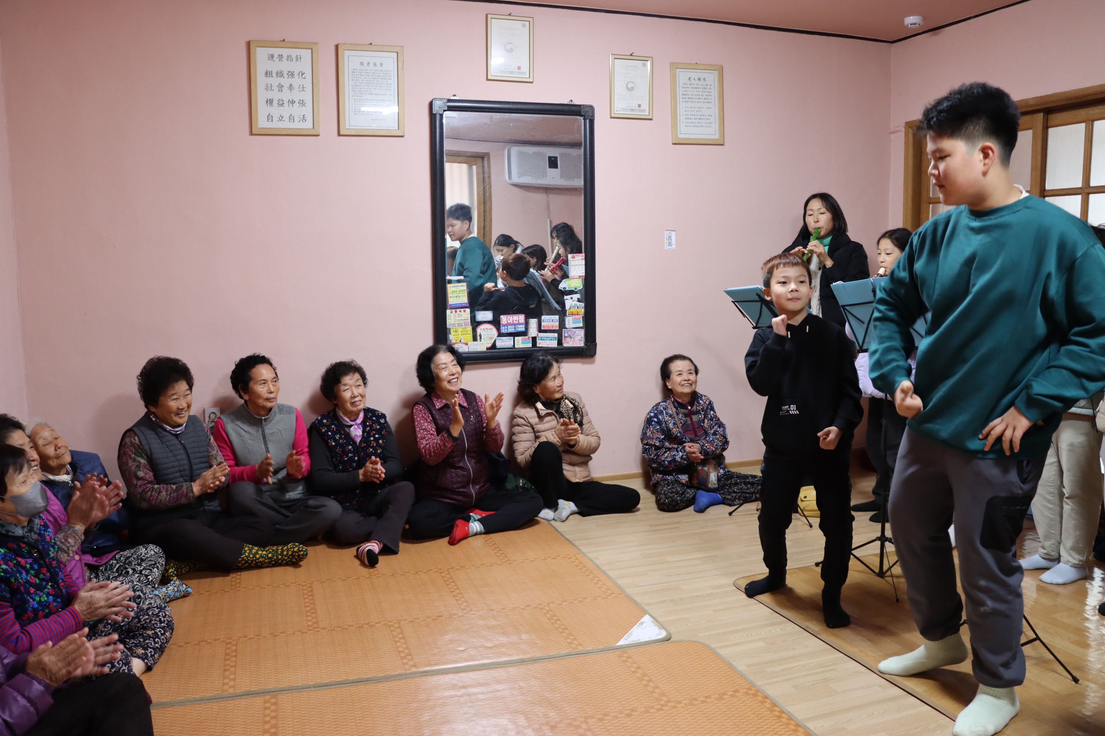 사포초, 지역 마을 속으로 들어가 김장 나눔행사 열어! - 관련이미지1