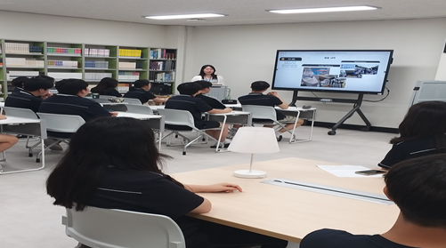 진주중앙고, 경상국립대학교 연계 전공설명회 개최 - 관련이미지1
