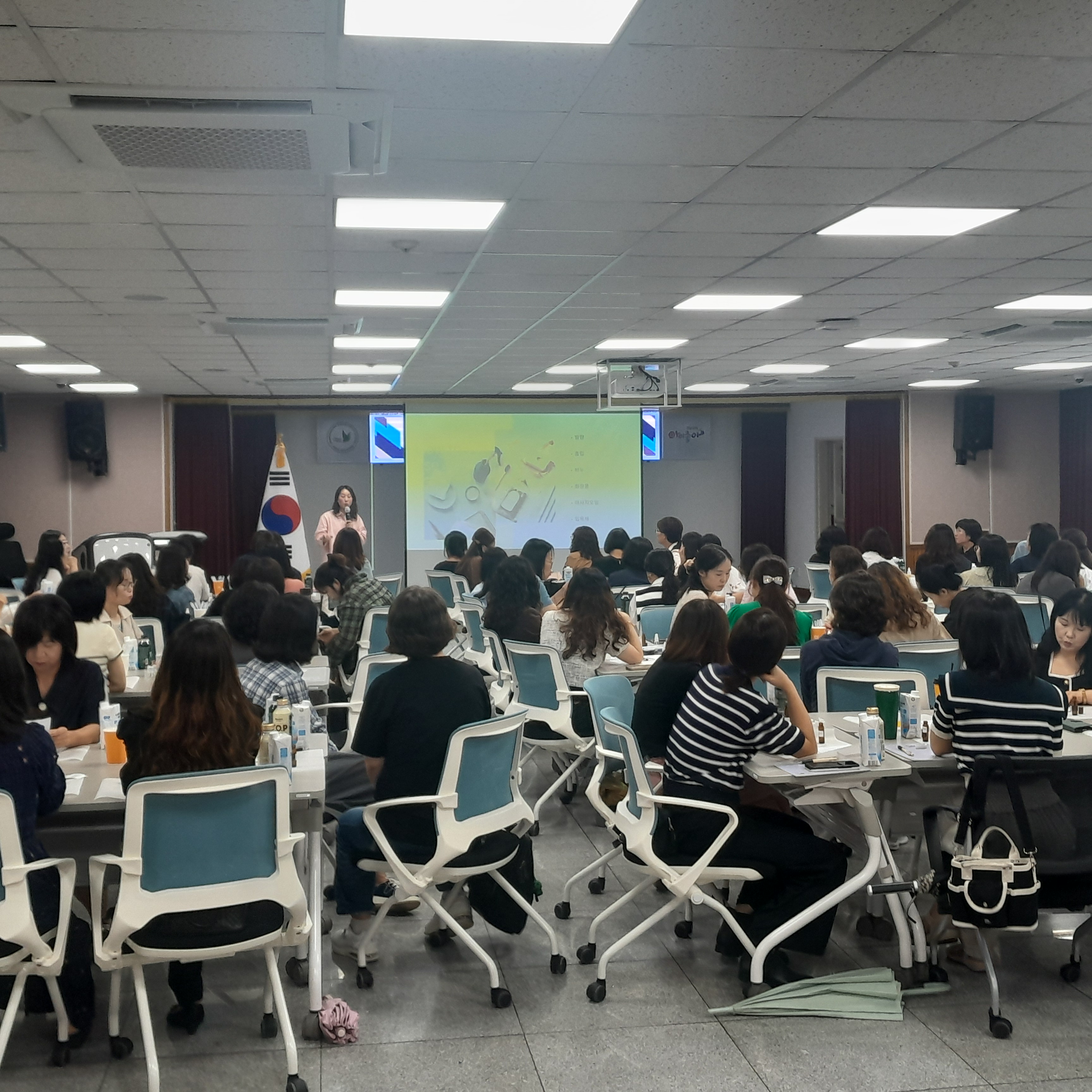 양산교육지원청, 돌봄전담사 역량강화 연수 실시  - 관련이미지2