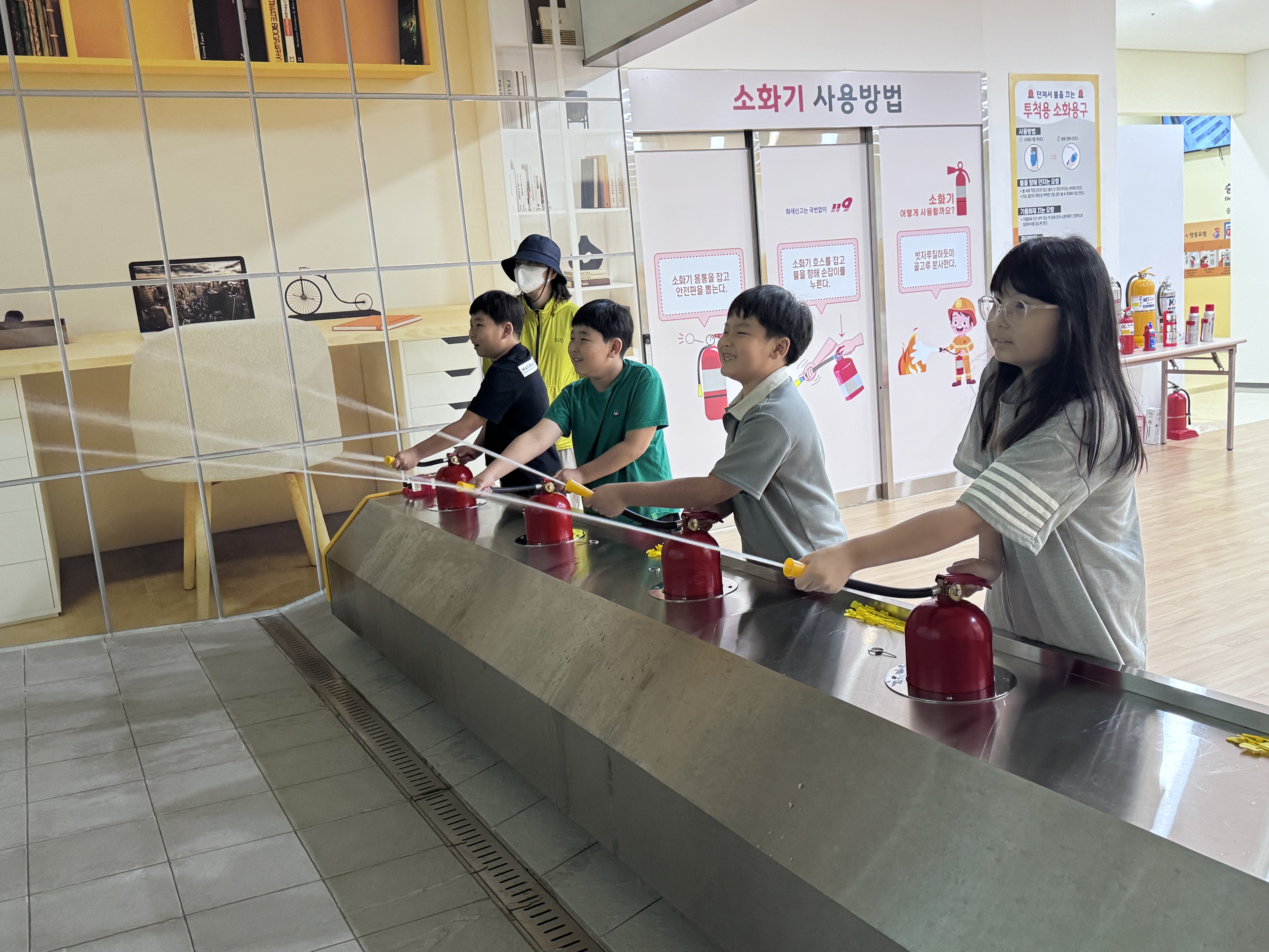 악양초, 체험 중심 안전교육으로 위기대응 역량 키우다 - 관련이미지1