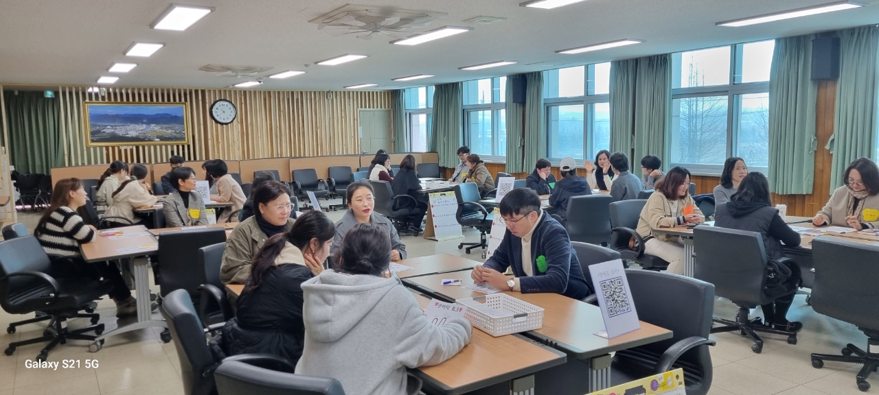 거창 학부모회 하반기 네트워크 협의회·사례 나눔회 실시 -학교별 학부모회 활동 공유로 소통의 장 만들어- - 관련이미지2