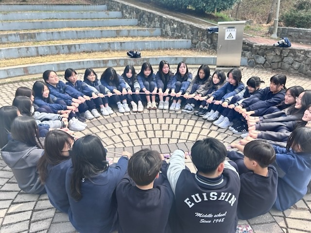 의신중, 새 출발 아고라광장(Zone)과 리더십 캠프 - 관련이미지1