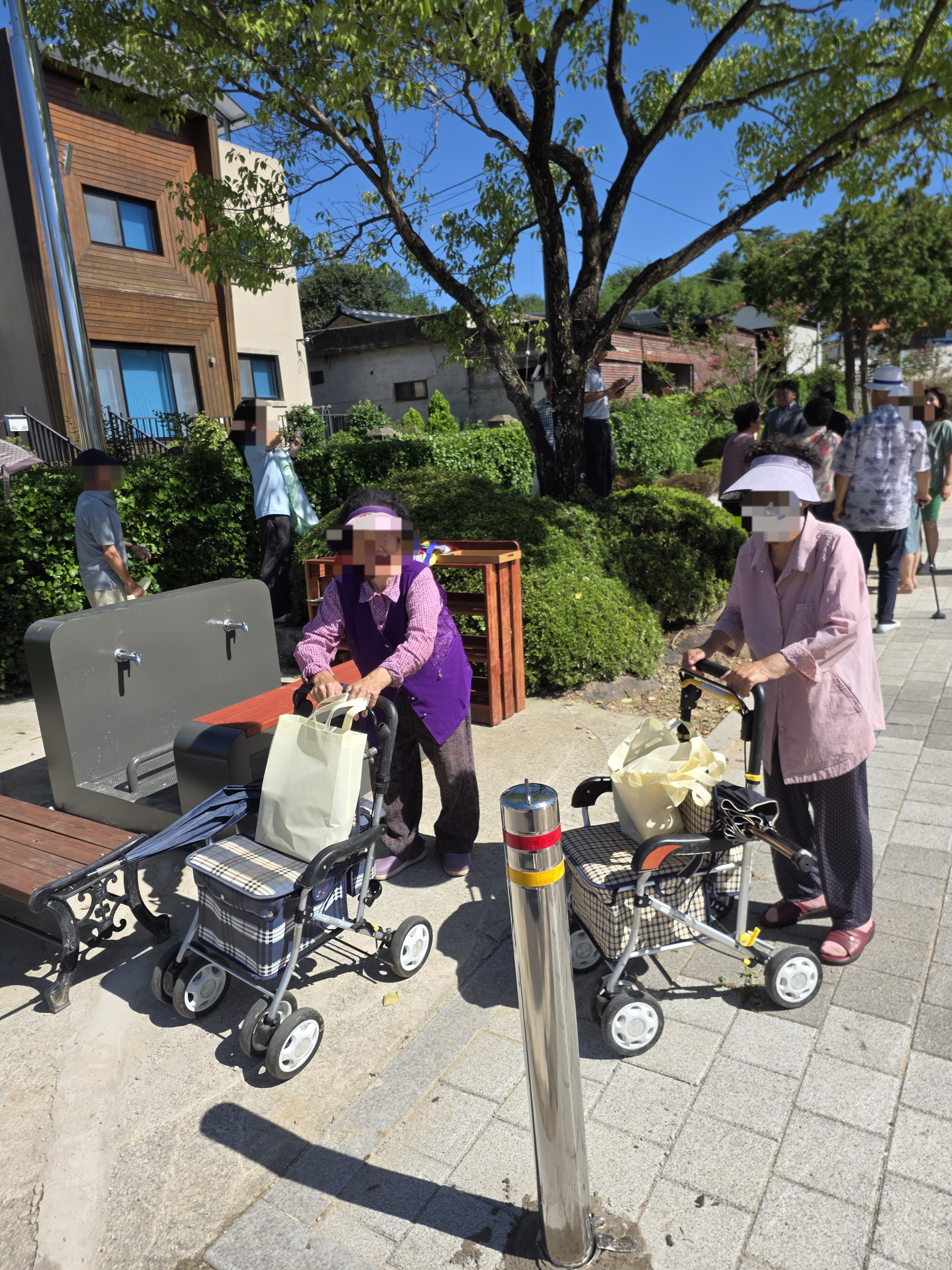 옥종고등학교, 맨발걷기 맛집 '옥돌둘레길 개장' - 관련이미지3