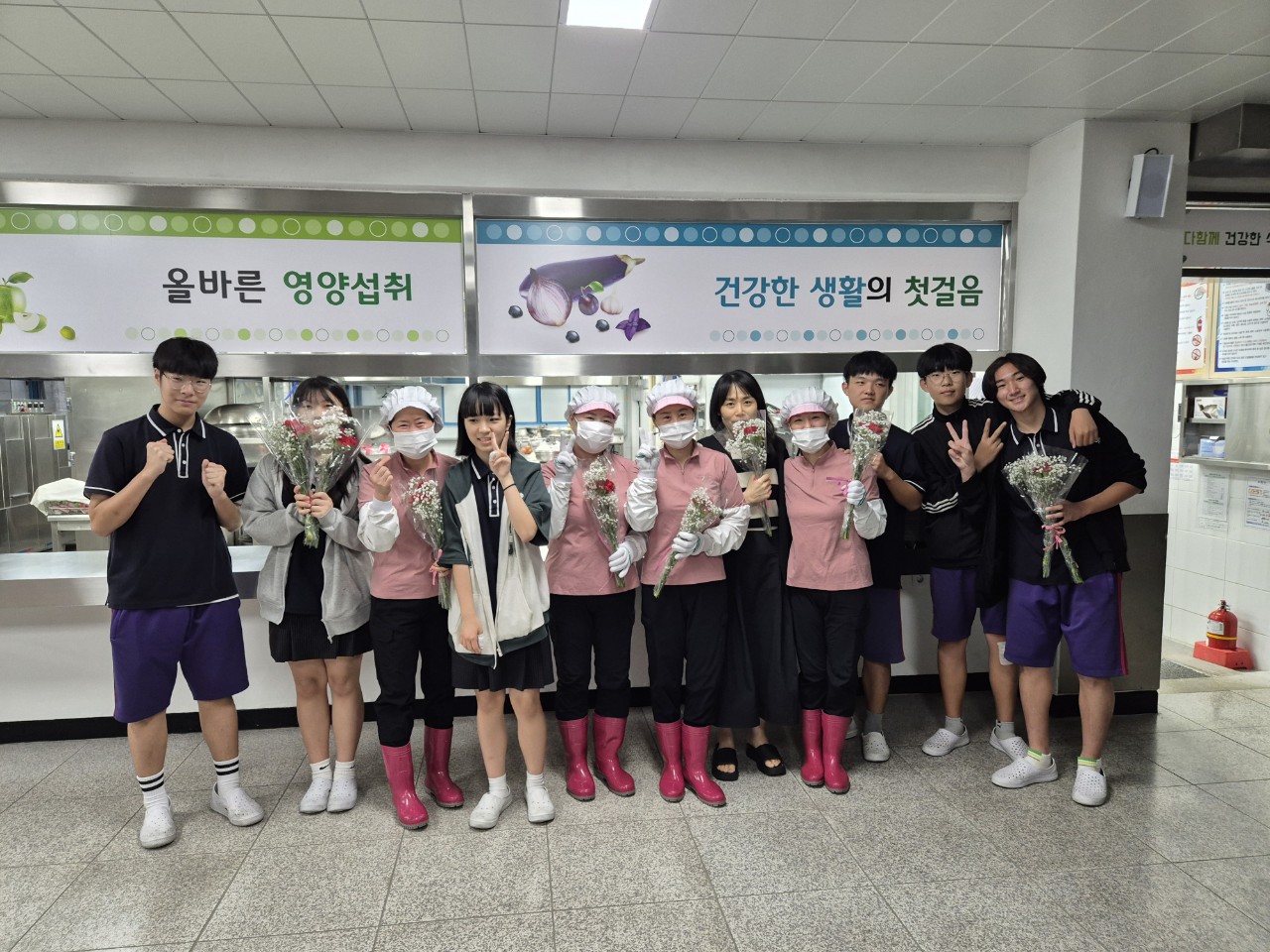 사파중, 학생자치회 주관 스승의 은혜에 감사 행사 실시 - 관련이미지2