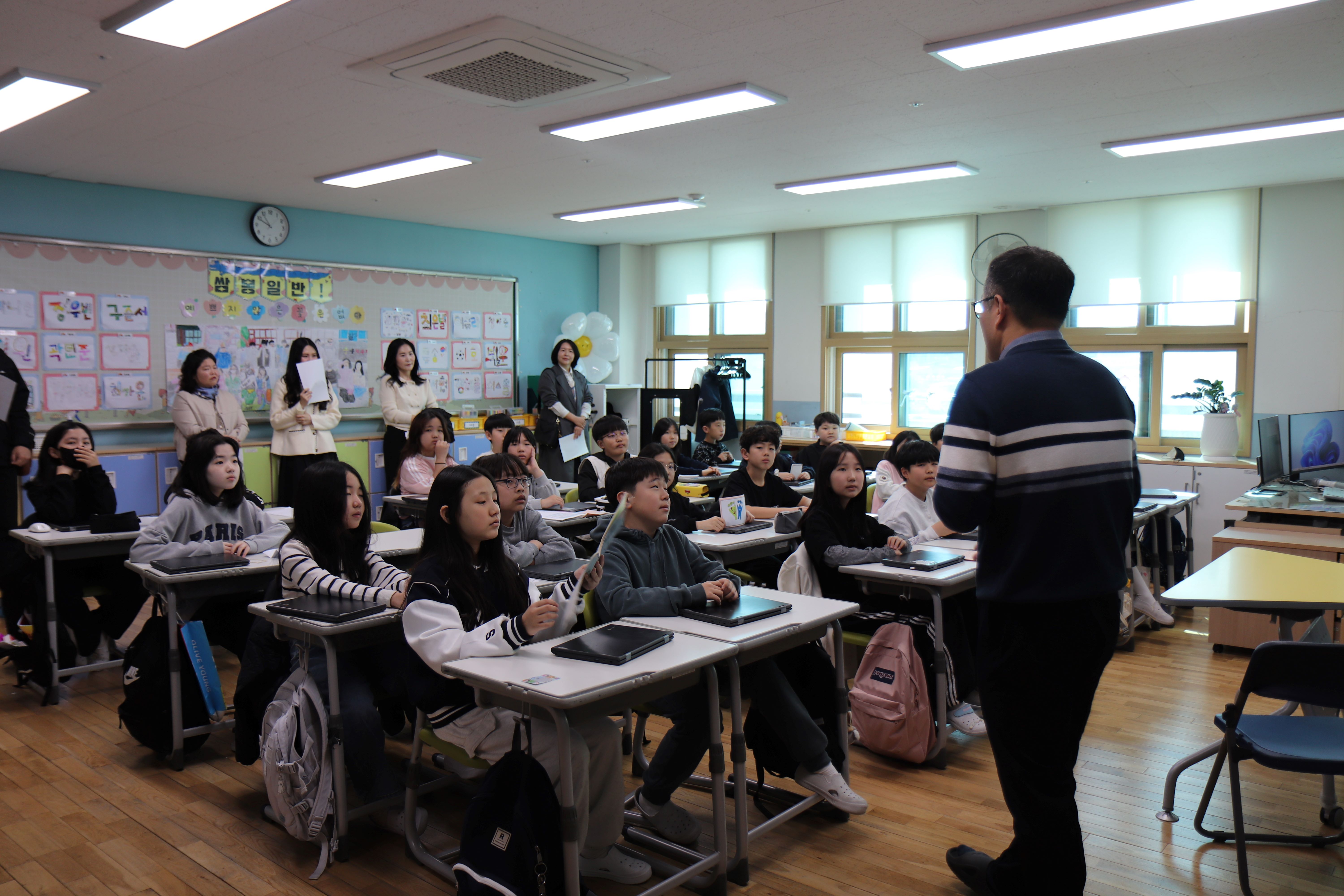 우리는 예하답게, 모두를 이롭게! 예하초, 교육과정 나눔의 날 운영 - 관련이미지2