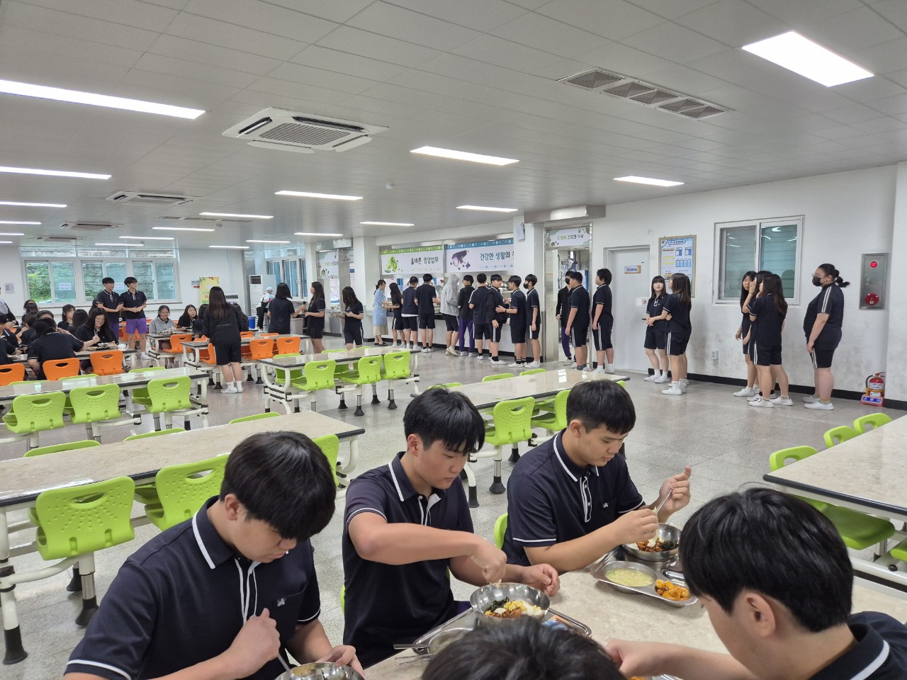 사파중학교 "급식 감사의 날" 운영 - 관련이미지1