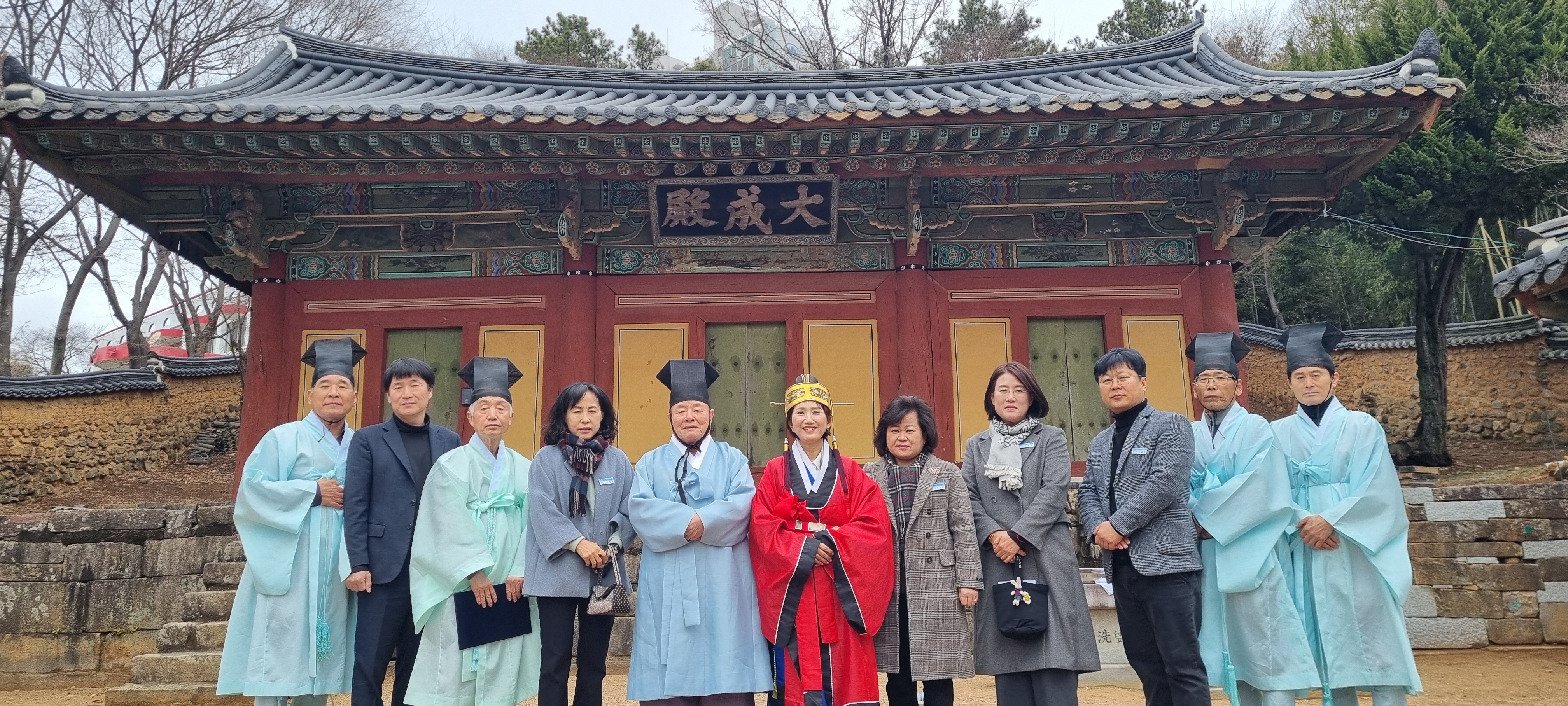 밀양교육지원청, 박정화 교육장 향교 방문해 밀양교육 협조 당부 - 관련이미지2