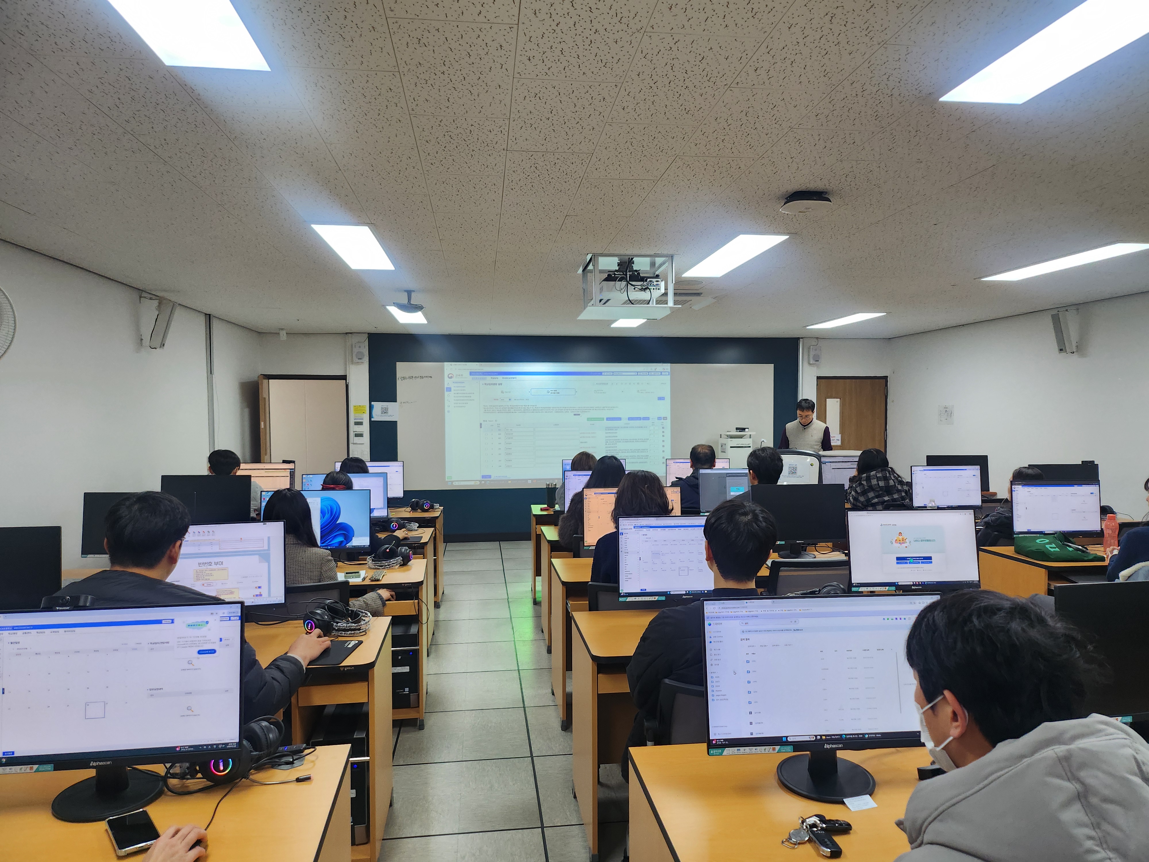 경상남도교육청 교육정보원, 학년초 나이스 교무업무 종합 지원체계 가동 - 관련이미지1