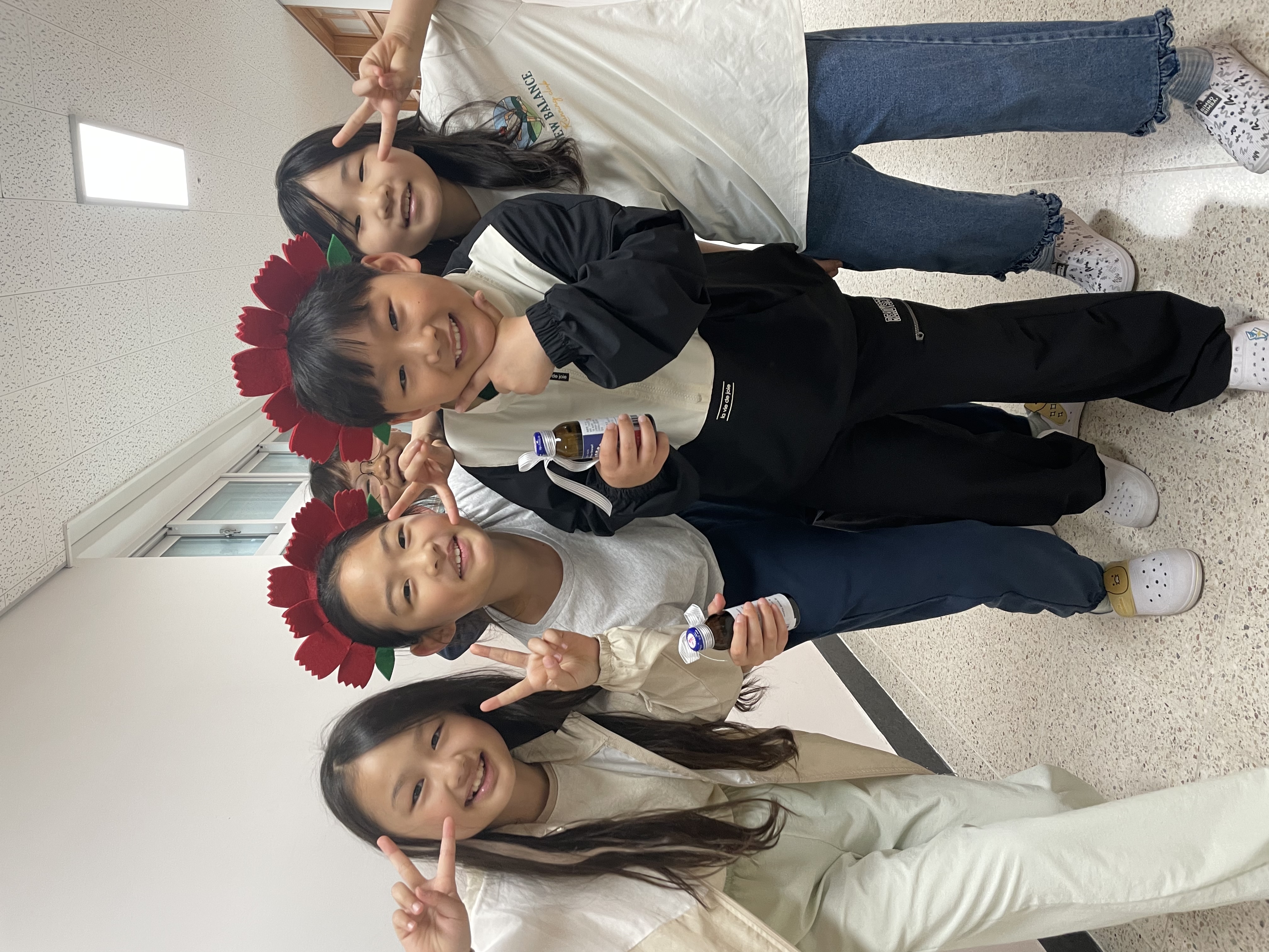 거제양정초등학교, 학생 자치회 주관 스승의 날 행사 진행 학생들이 전한 ‘감사의 목소리’로 채운 하루 - 관련이미지2