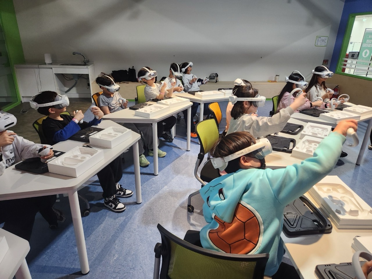 경남교육청 미래교육원, 여름방학 특별 프로그램  ‘아이의 상상, 아이(AI)의 실현! 상상이 현실이 되는 여름’운영 - 관련이미지1