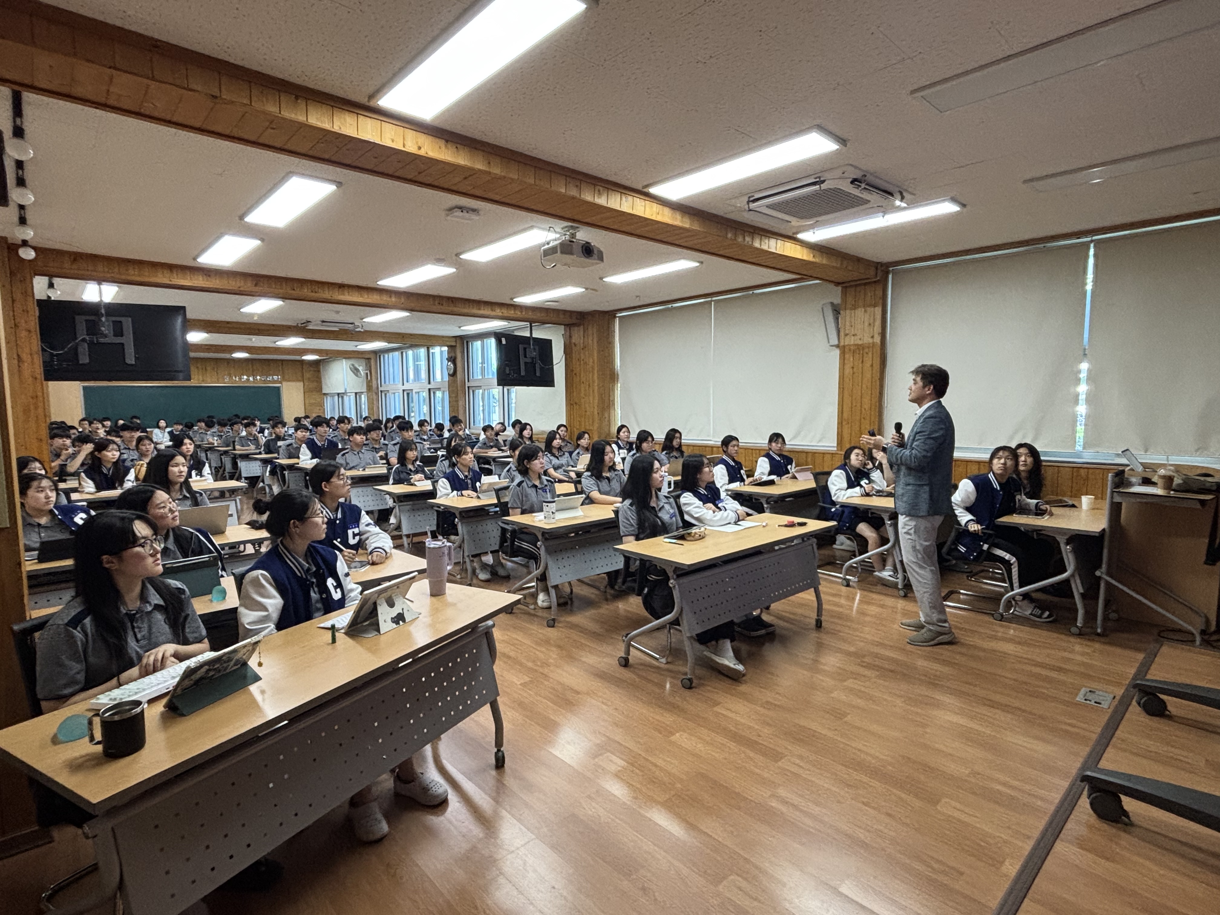 하고 싶은 것을 경험하고 설계하라”… 창선고, 서울대 안정호 교수 초청 ‘드림렉쳐’ 개최 - 관련이미지3