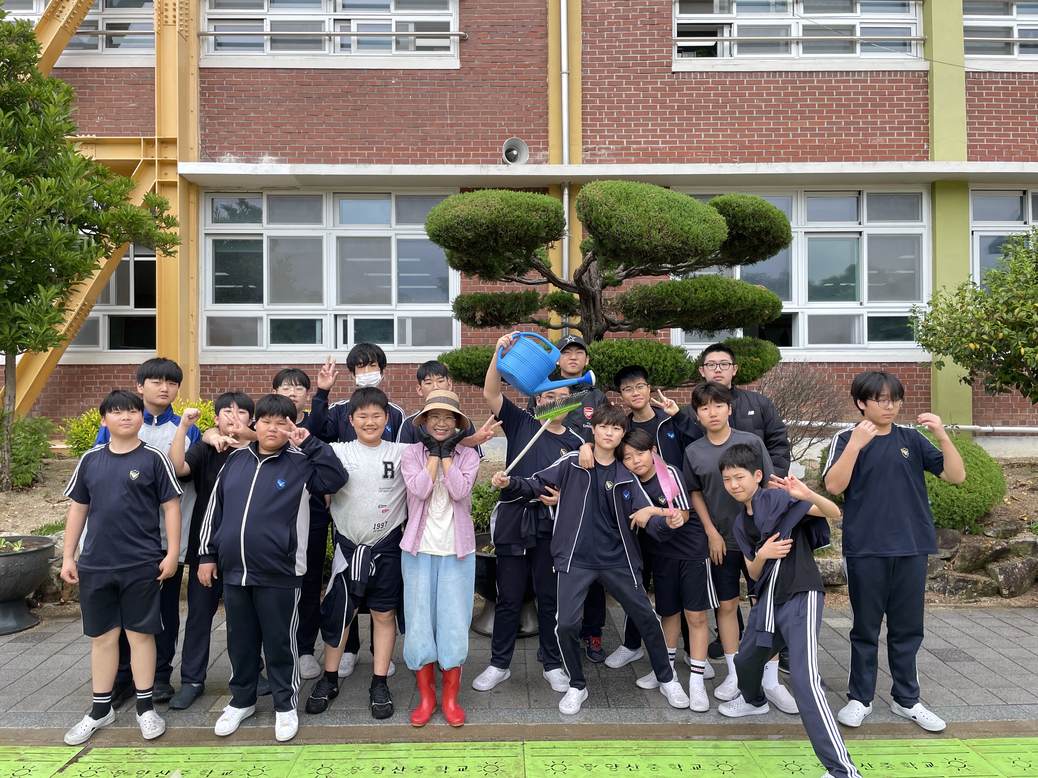 양산중 에코리더, "어서 와! 콩고기는 처음이지?" - 관련이미지1