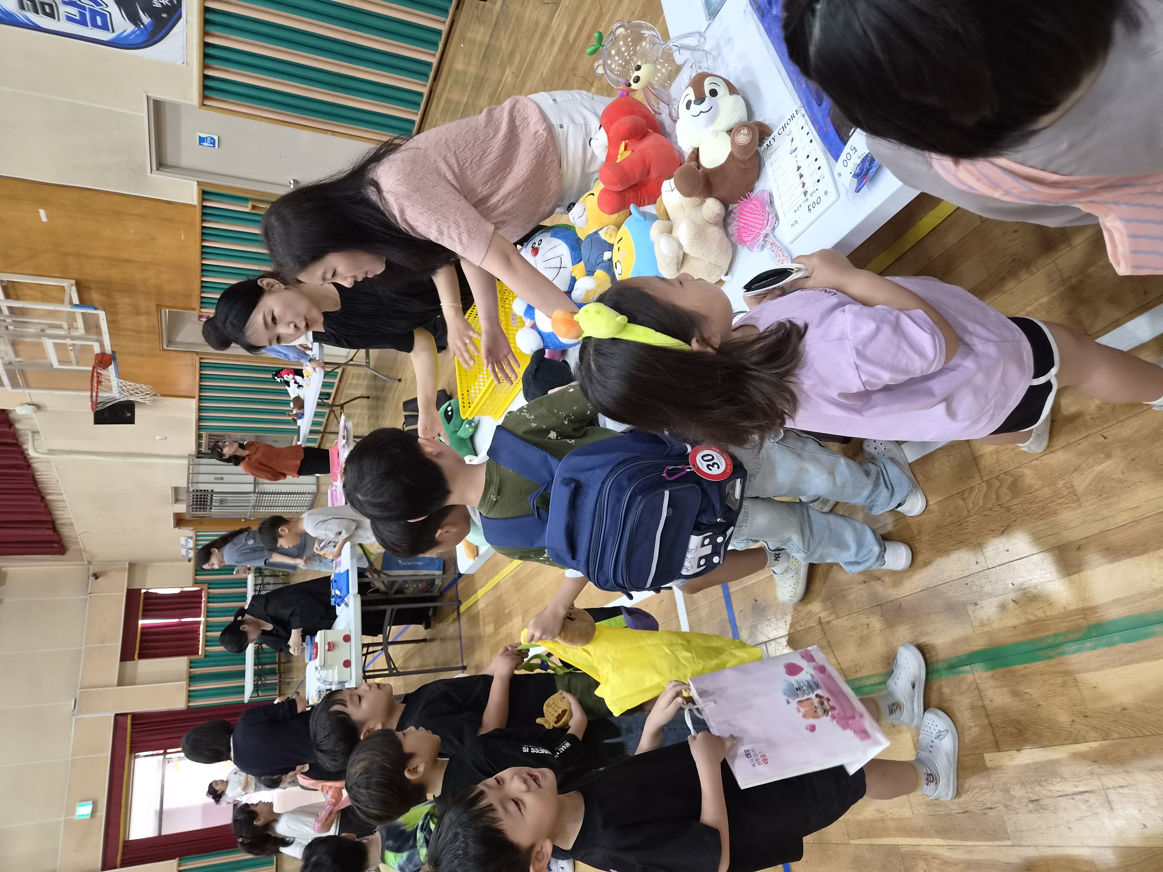 금호초, 작은 나눔, 큰 행복 [금호나눔장터]를 통한 따뜻한 이웃사랑 실천 - 관련이미지3
