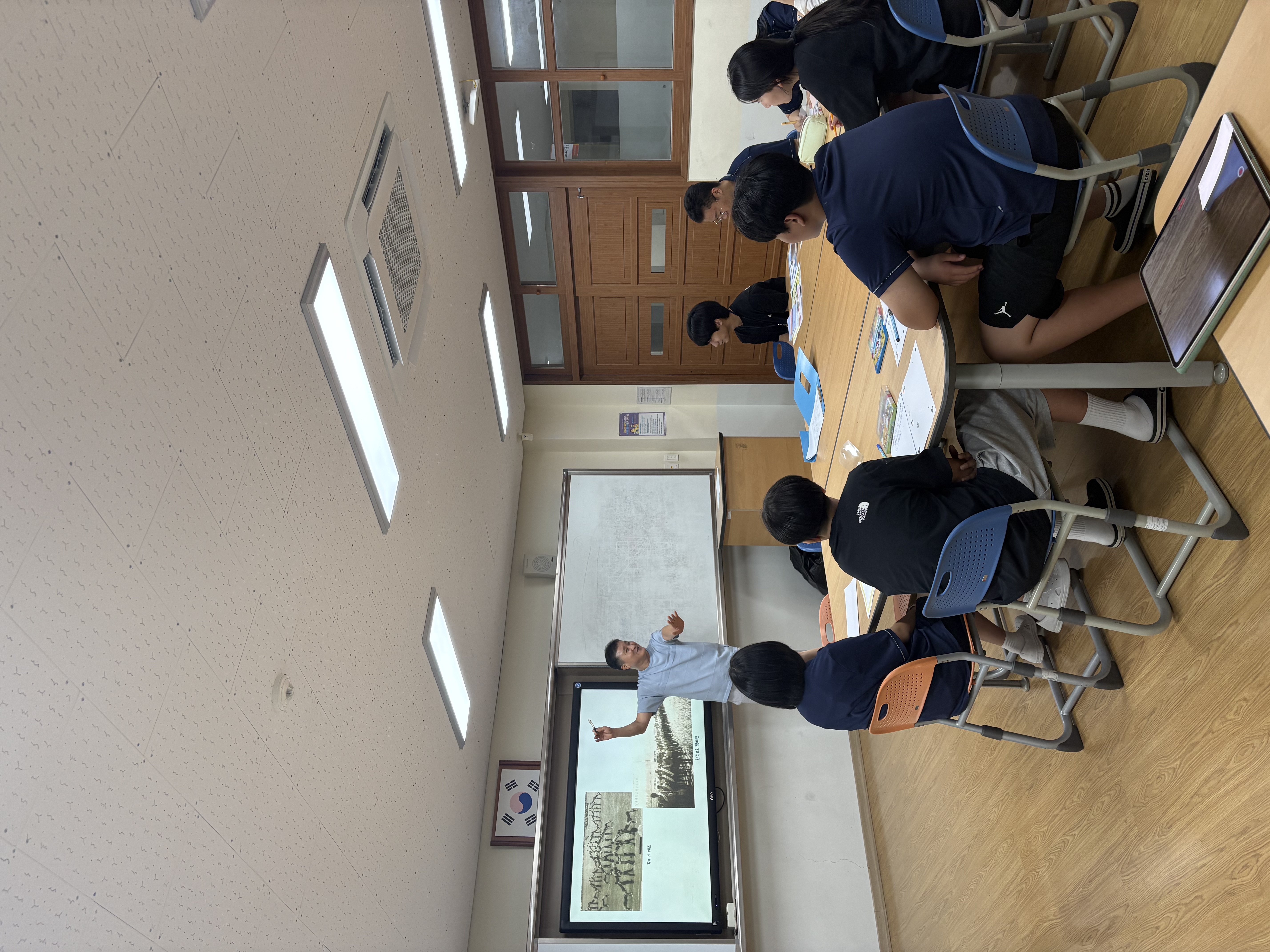 10대 후배들이 소환한 80년대의 밀양...미리벌중 이음단, 폐지중학교 선배들의 기억을 잇는 기억수선소 운영 - 관련이미지2